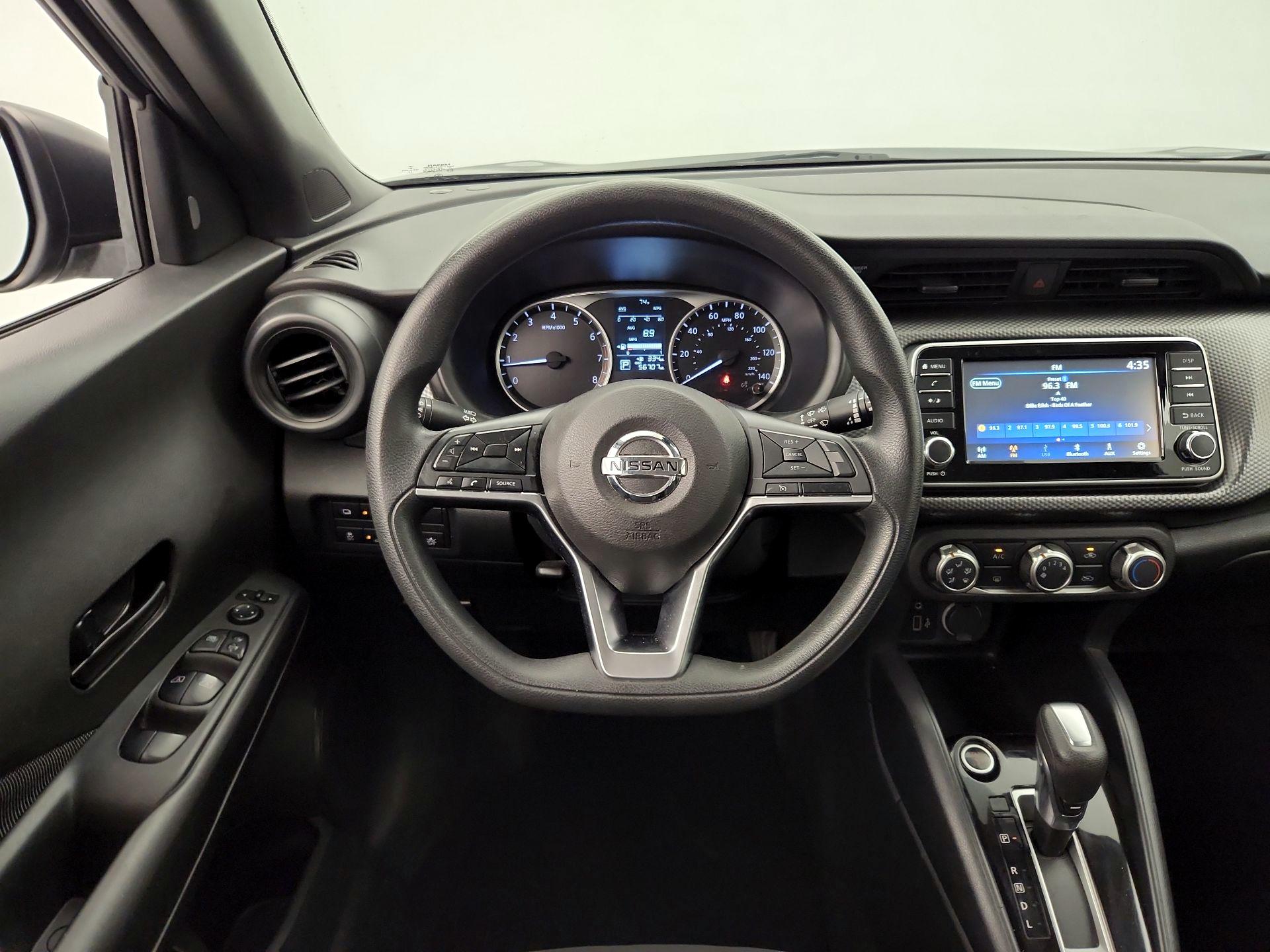 Thumbnail: 2020 Nissan Kicks - 10