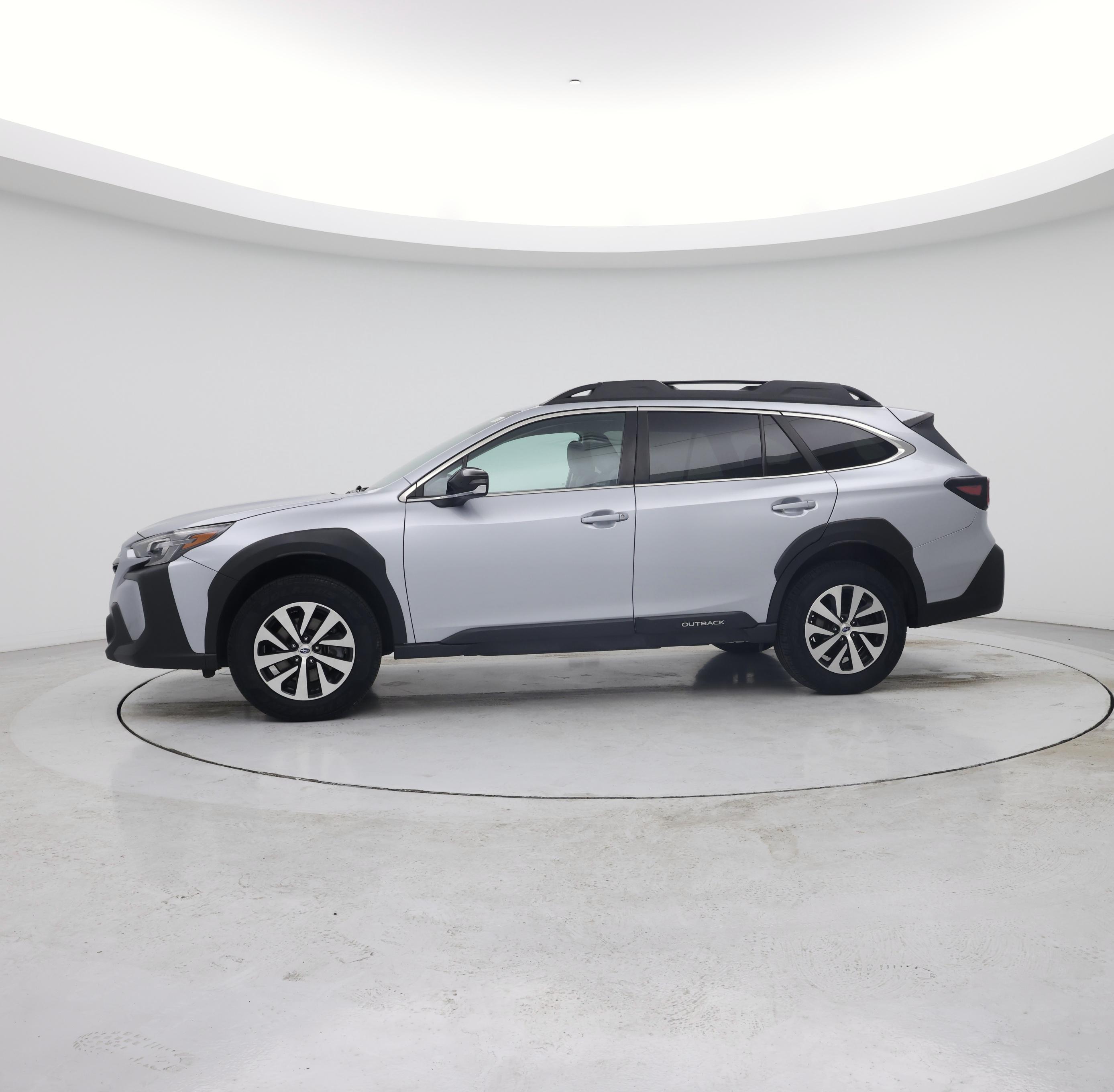 Thumbnail: 2023 Subaru Outback - 3