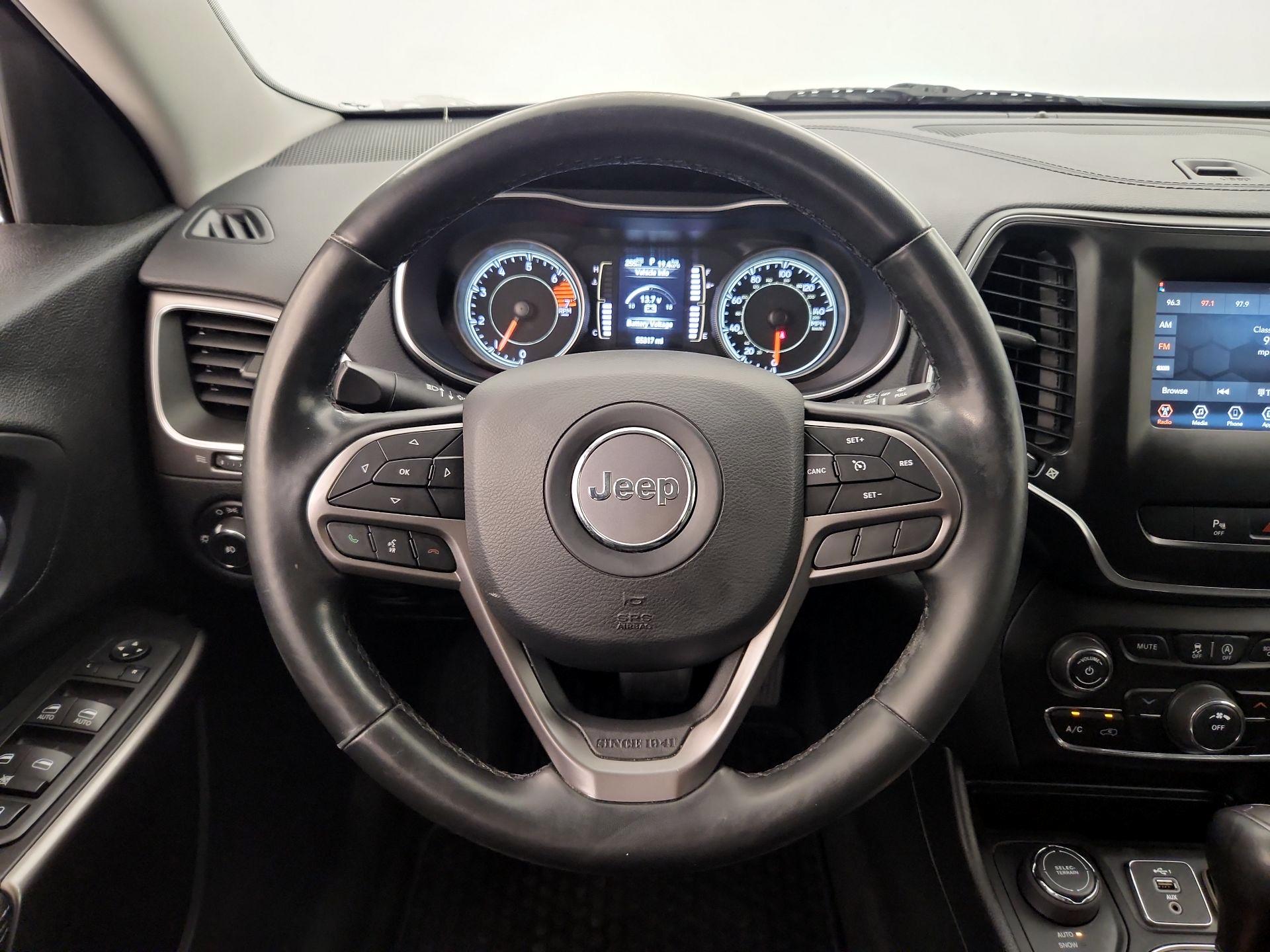 Thumbnail: 2020 Jeep Cherokee - 10