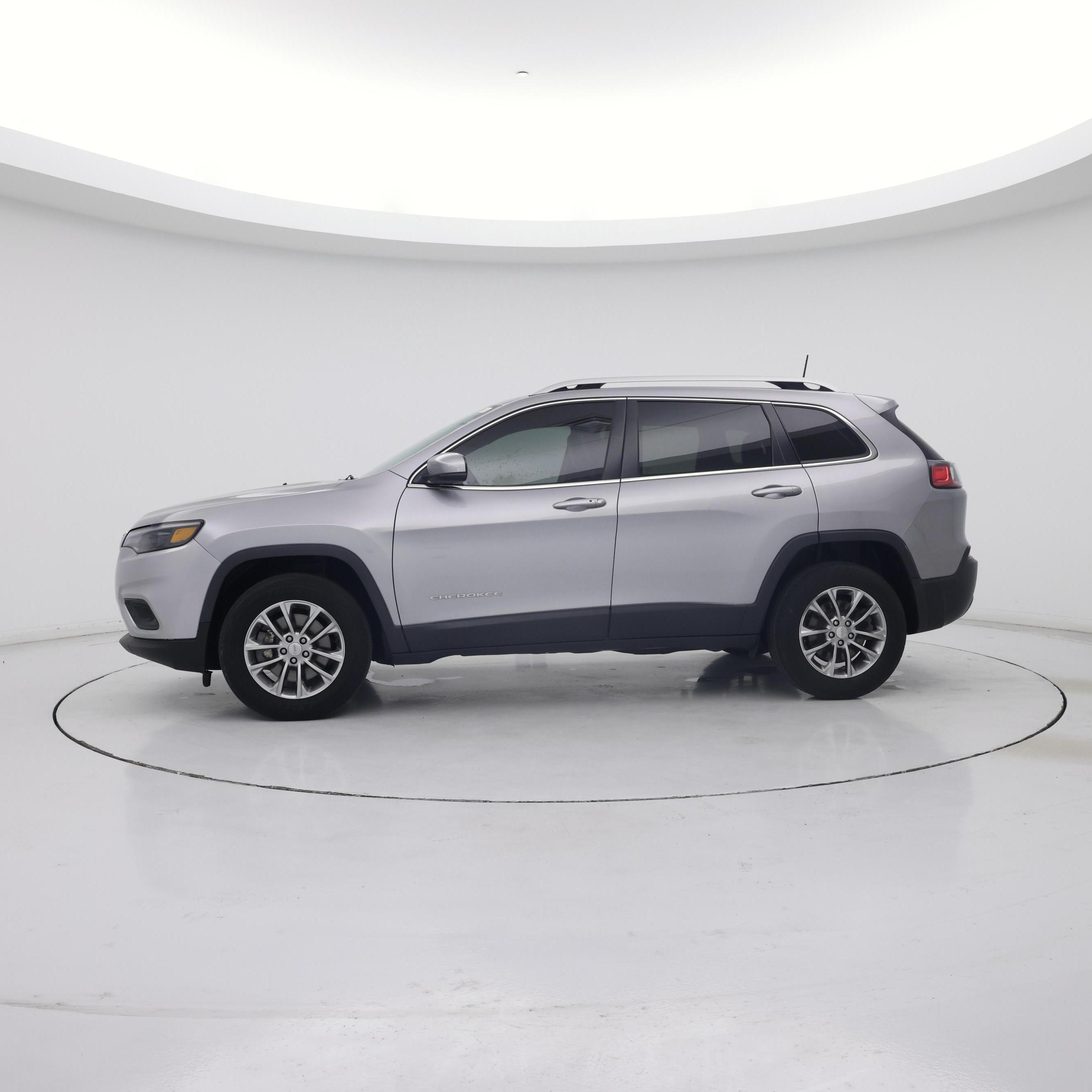 Thumbnail: 2020 Jeep Cherokee - 3