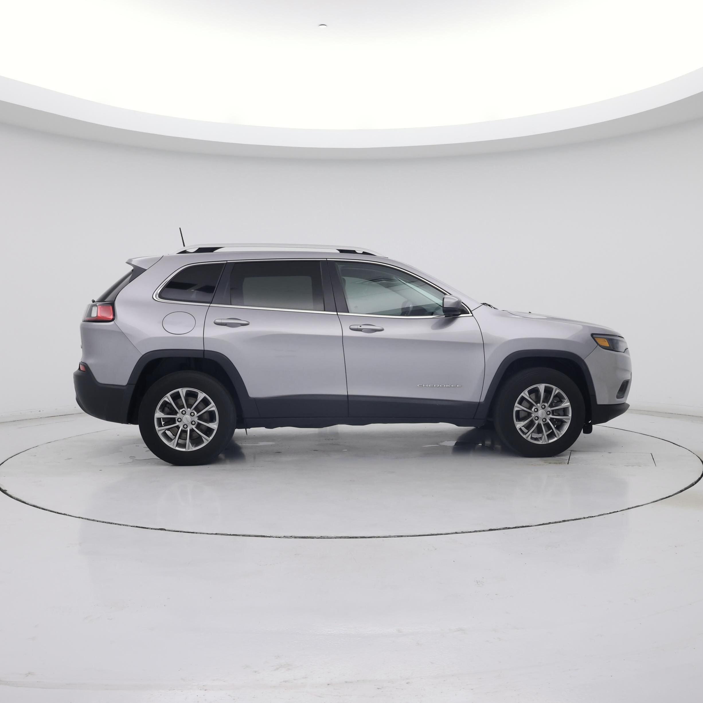 Thumbnail: 2020 Jeep Cherokee - 7