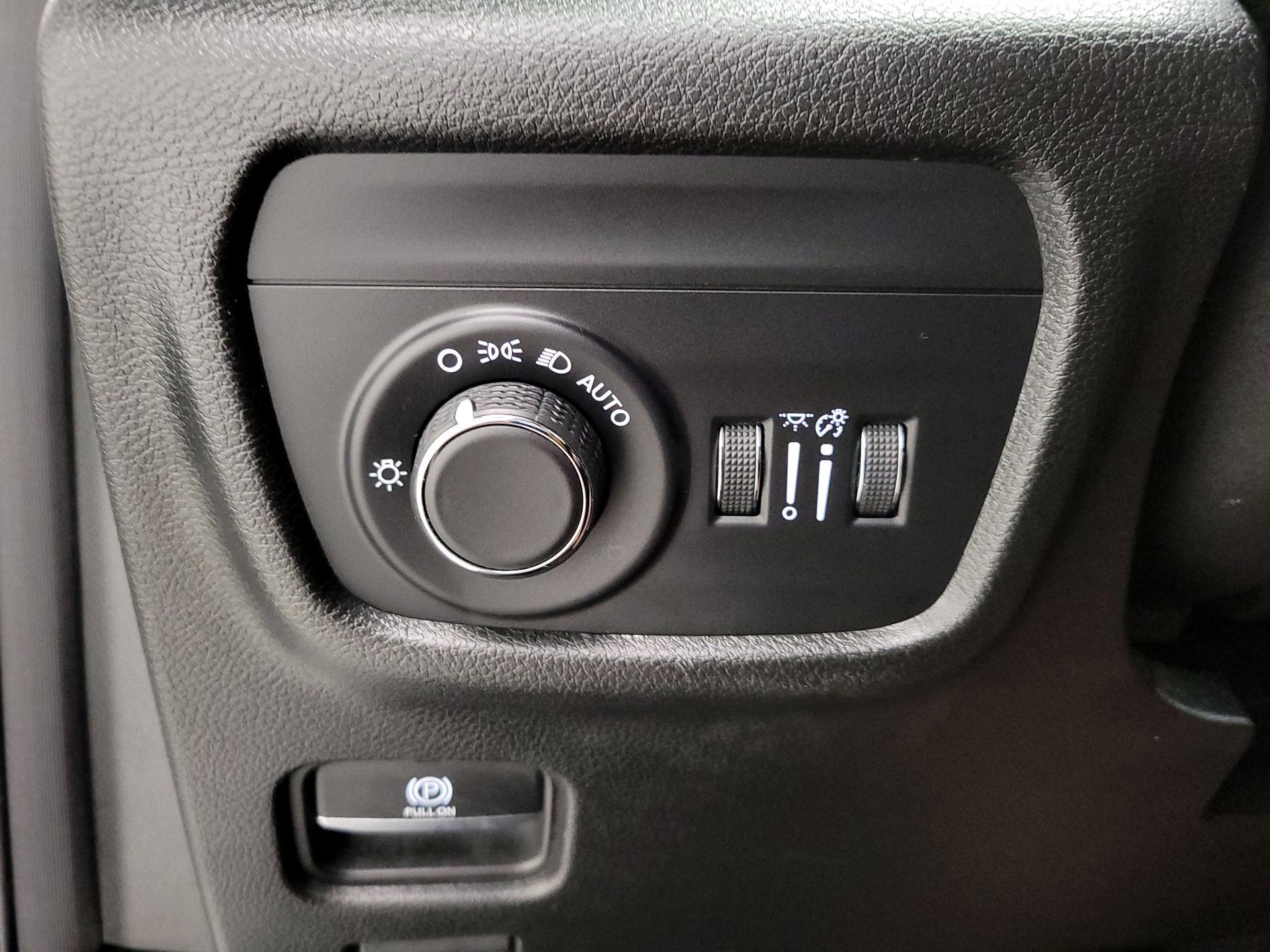 Thumbnail: 2023 Jeep Grand Cherokee - 13
