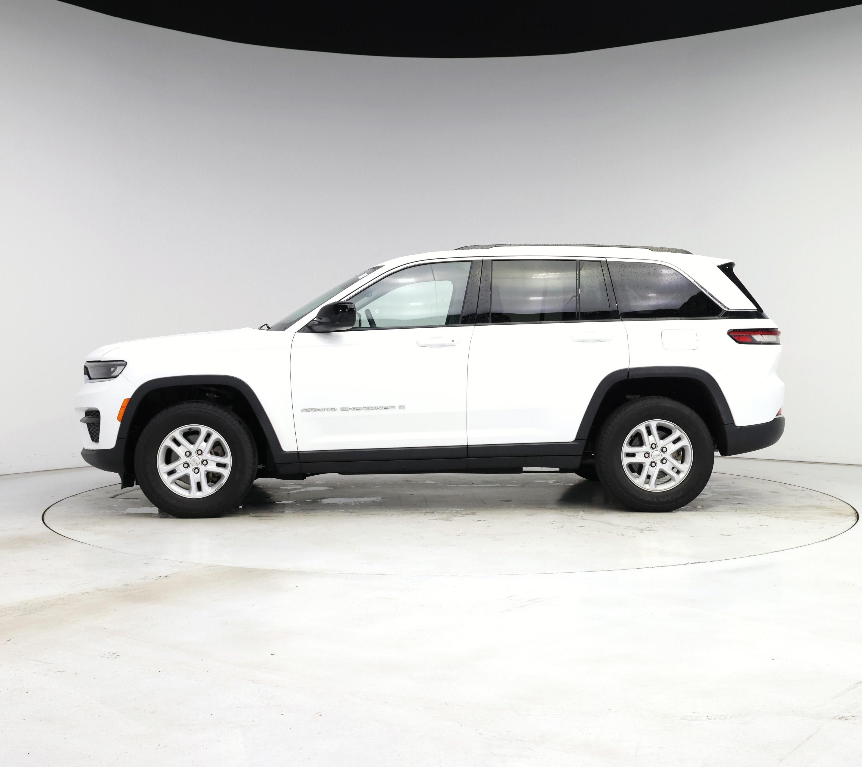 Thumbnail: 2023 Jeep Grand Cherokee - 3
