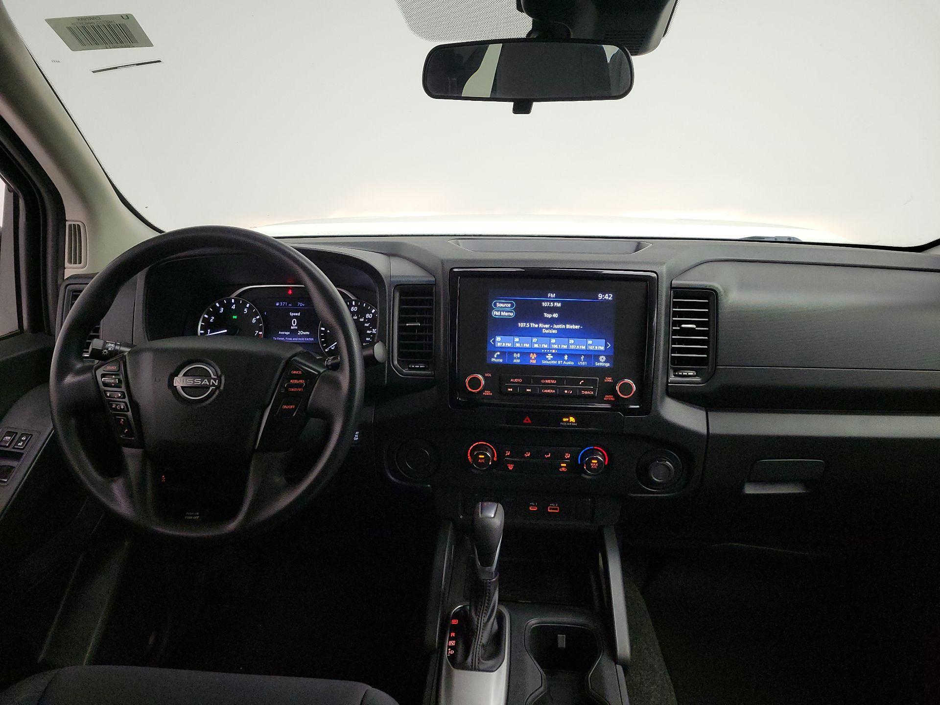 Thumbnail: 2022 Nissan Frontier - 9