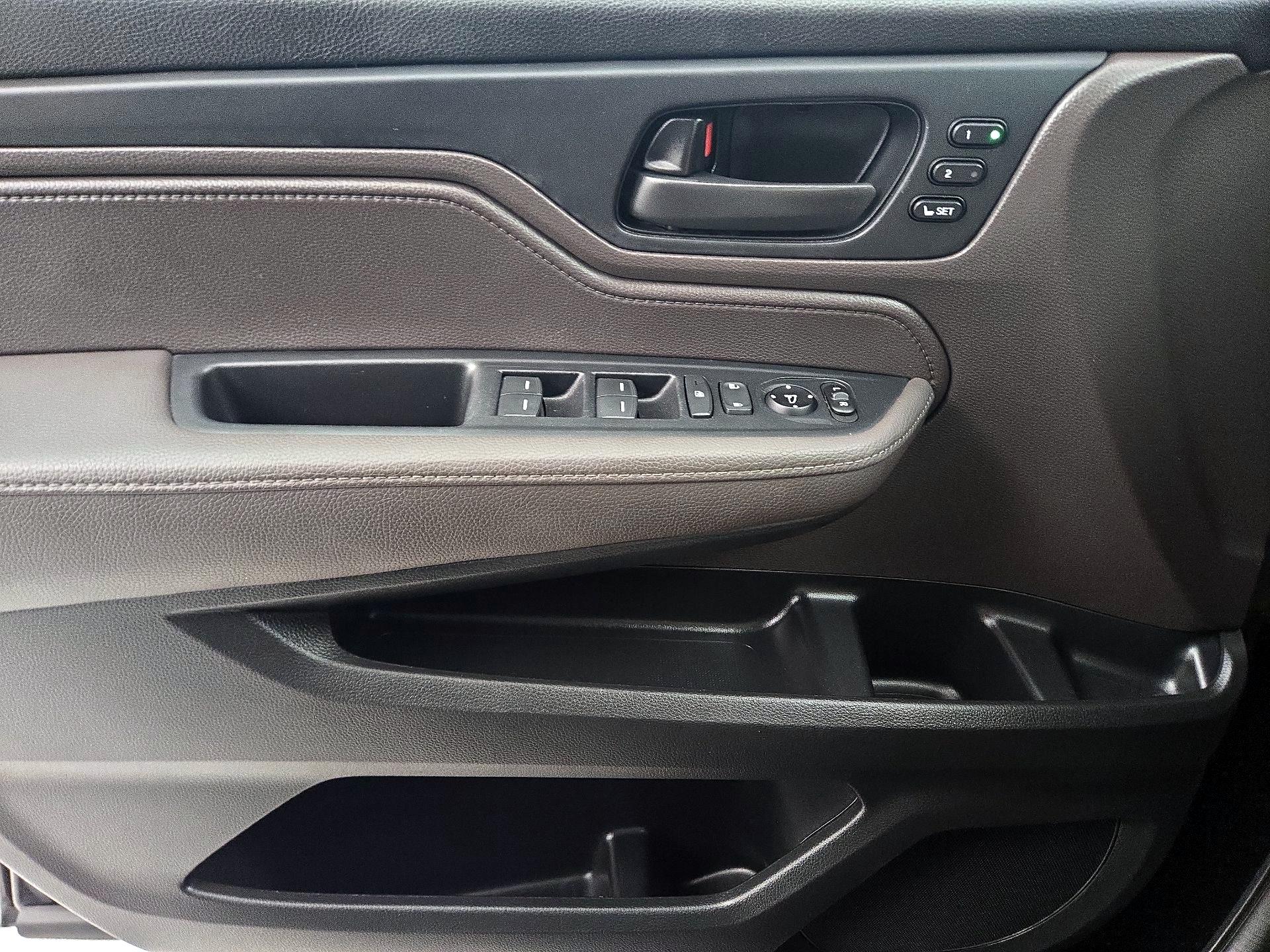 Thumbnail: 2020 Honda Odyssey - 12