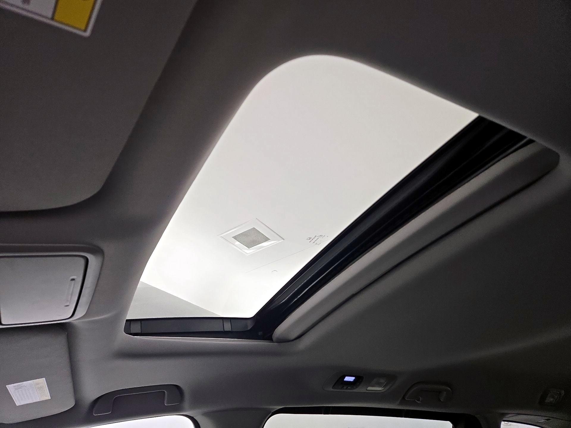 Thumbnail: 2020 Honda Odyssey - 19