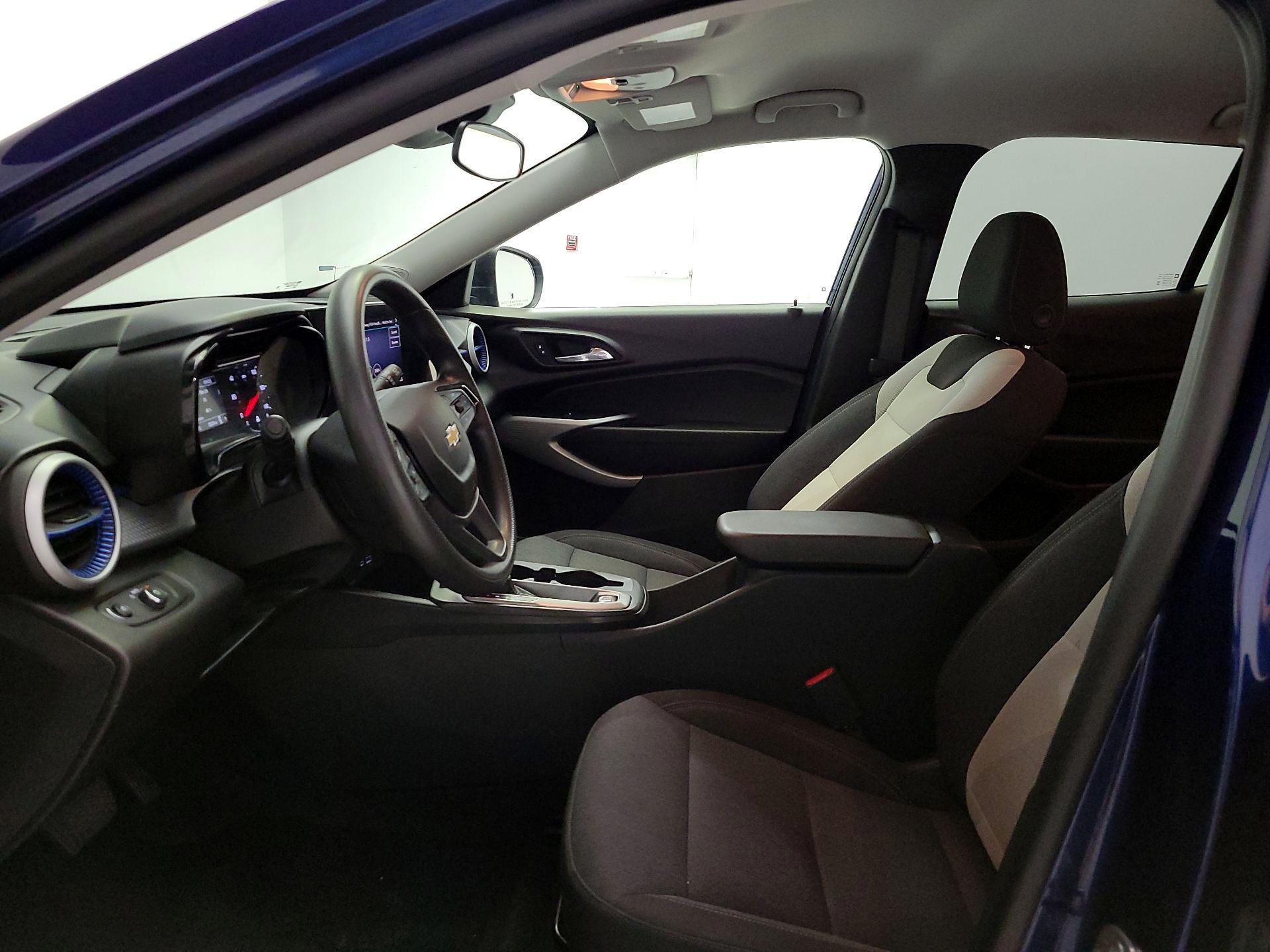 Thumbnail: 2024 Chevrolet Trax - 11