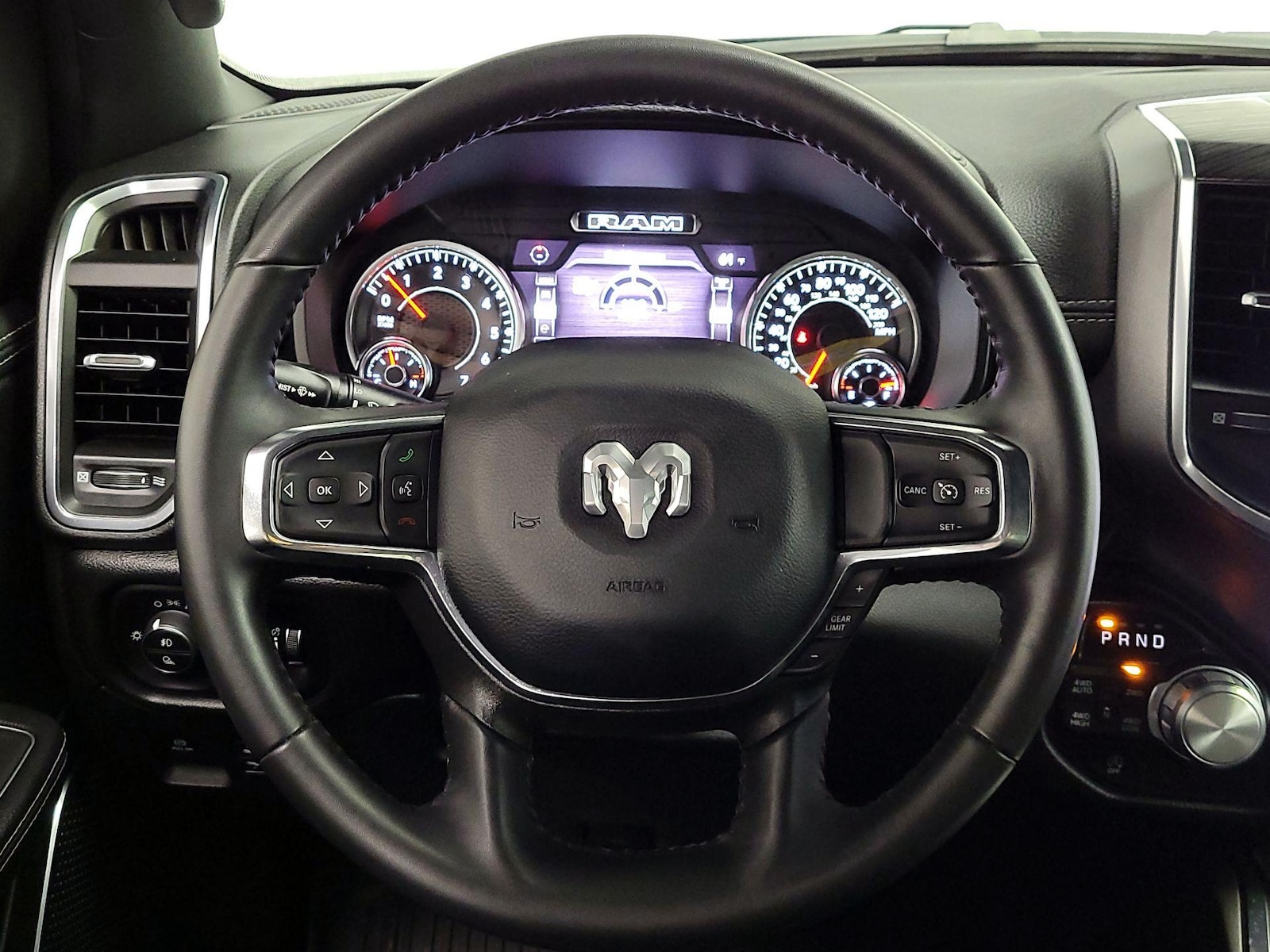2024 RAM Ram 1500 Pickup Laramie - Photo 11