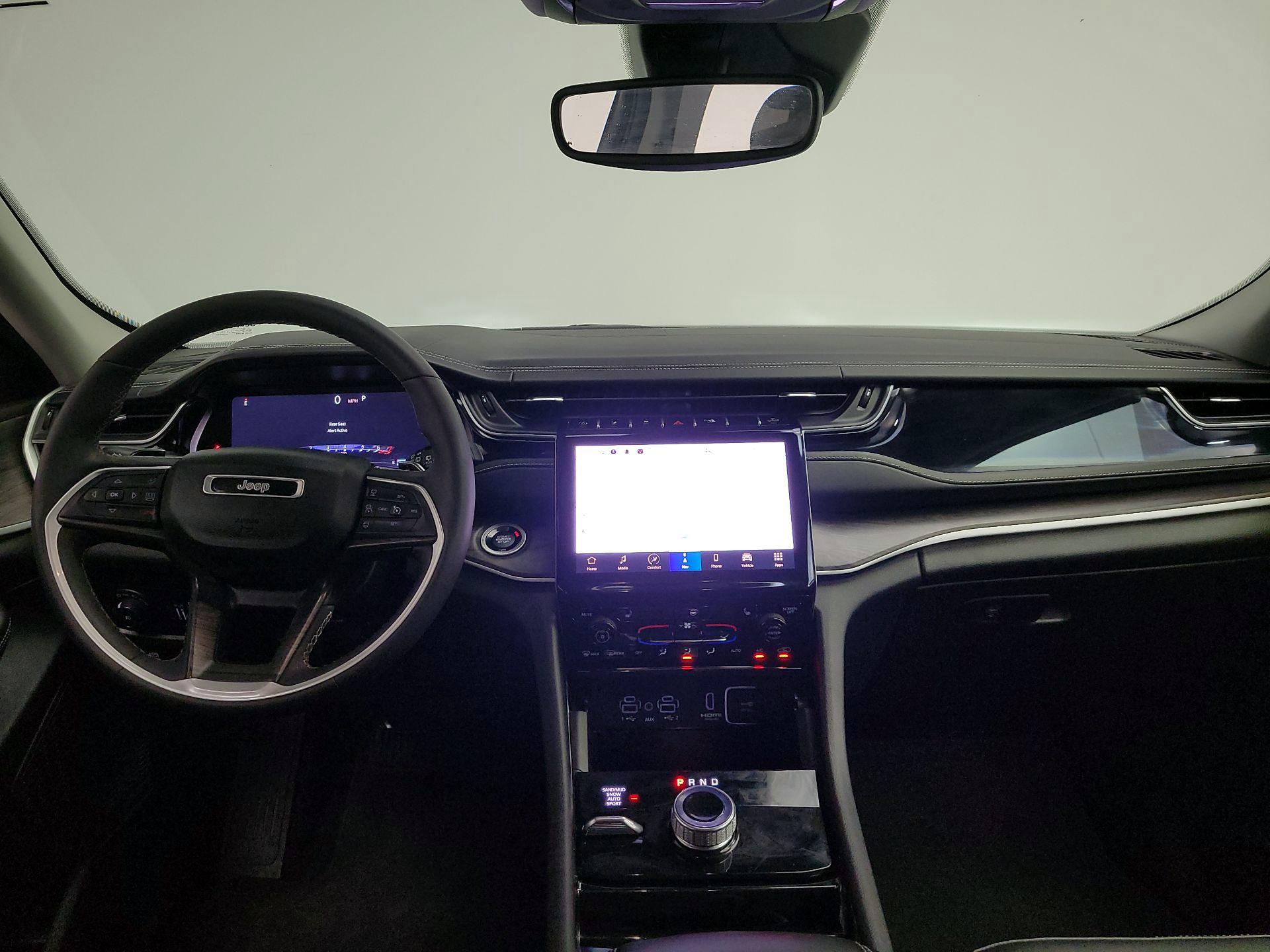 Thumbnail: 2023 Jeep Grand Cherokee - 9