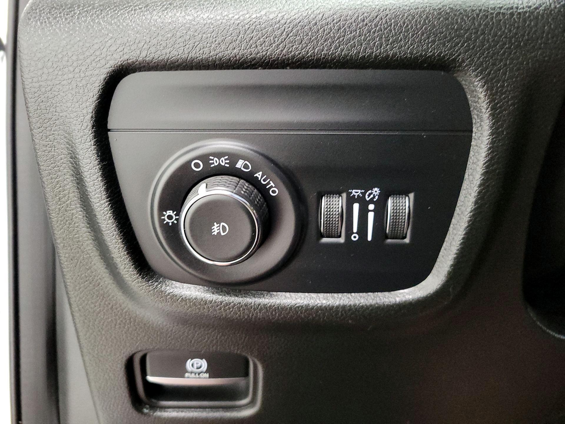 Thumbnail: 2023 Jeep Grand Cherokee - 13