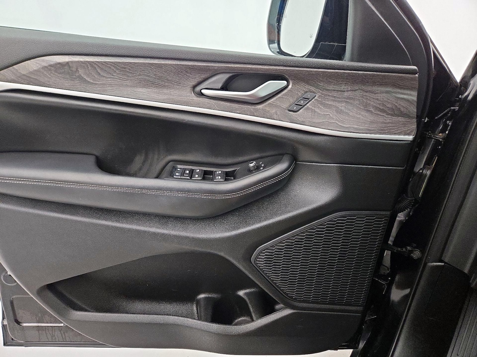 2023 Jeep Grand Cherokee Limited - Photo 13