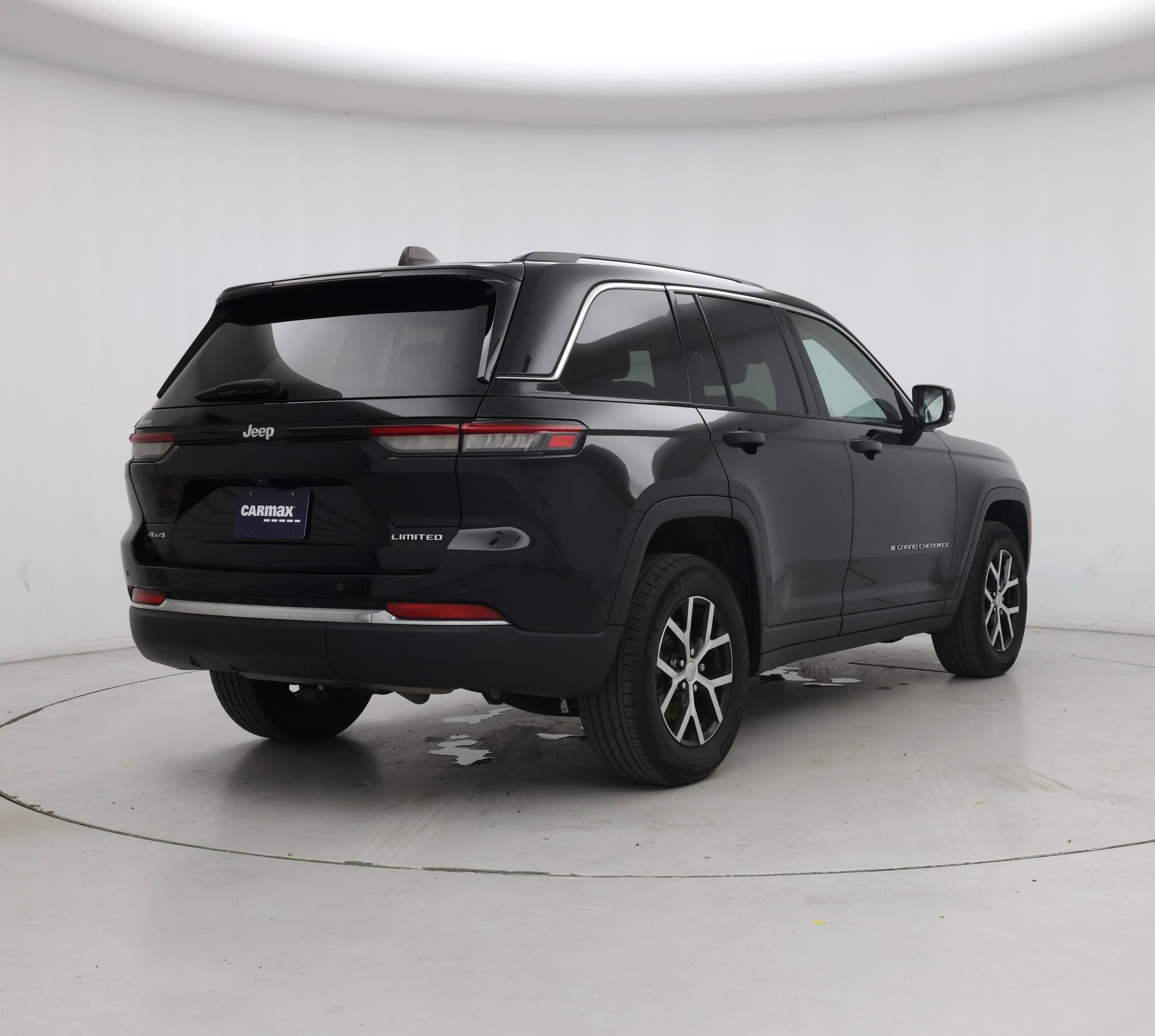 Thumbnail: 2023 Jeep Grand Cherokee - 8