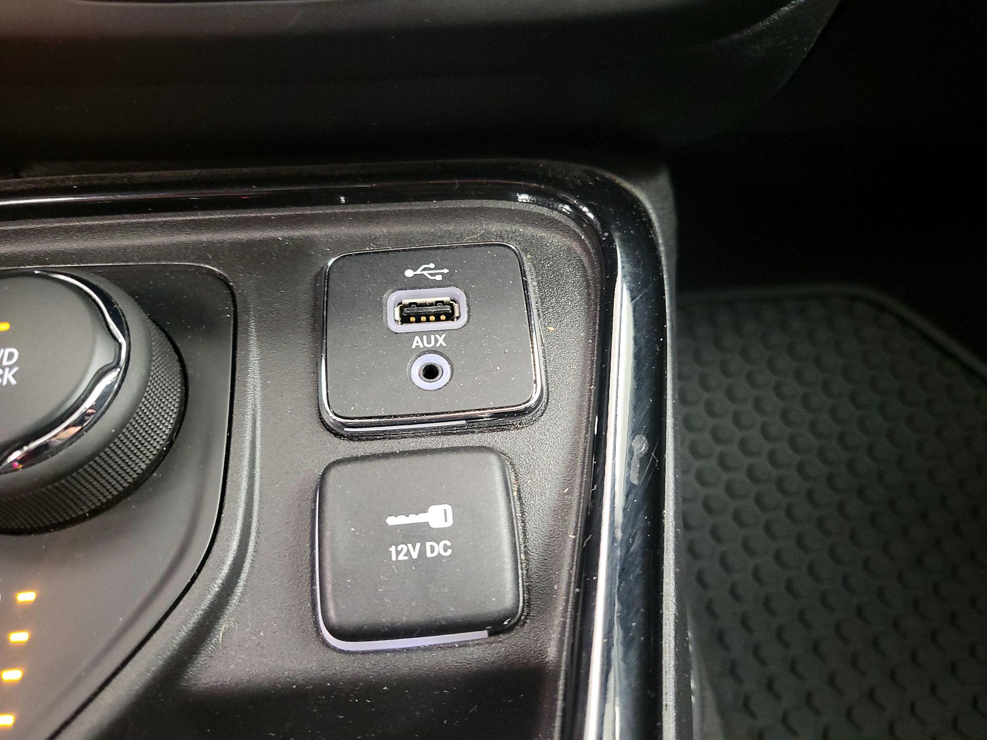 Thumbnail: 2018 Jeep Compass - 18