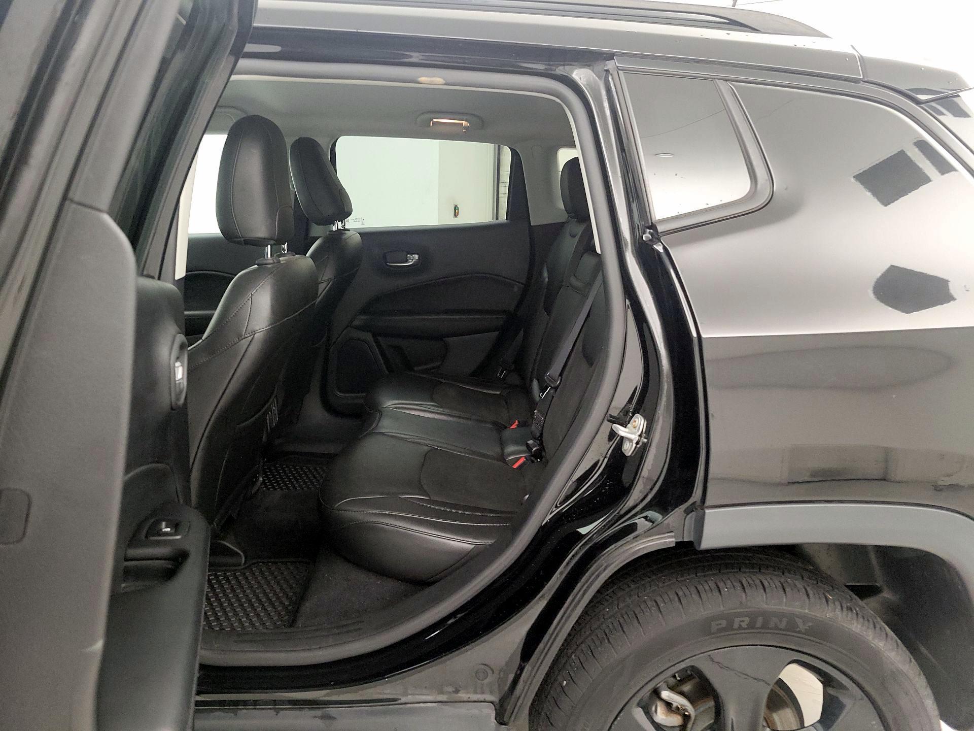 Thumbnail: 2018 Jeep Compass - 19