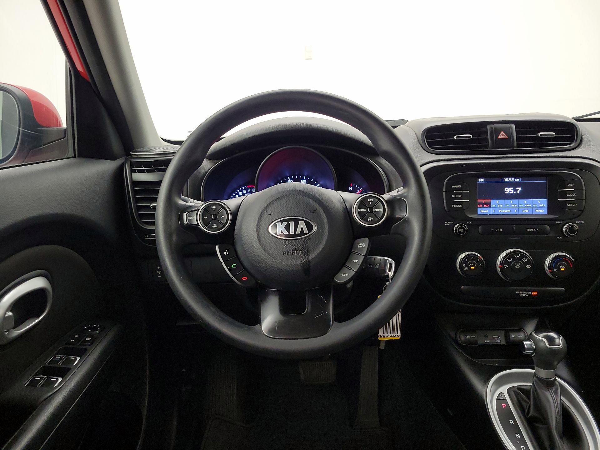 Thumbnail: 2019 Kia Soul - 10