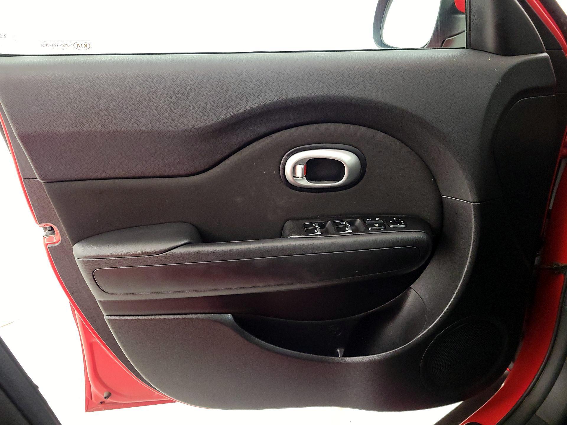 Thumbnail: 2019 Kia Soul - 12