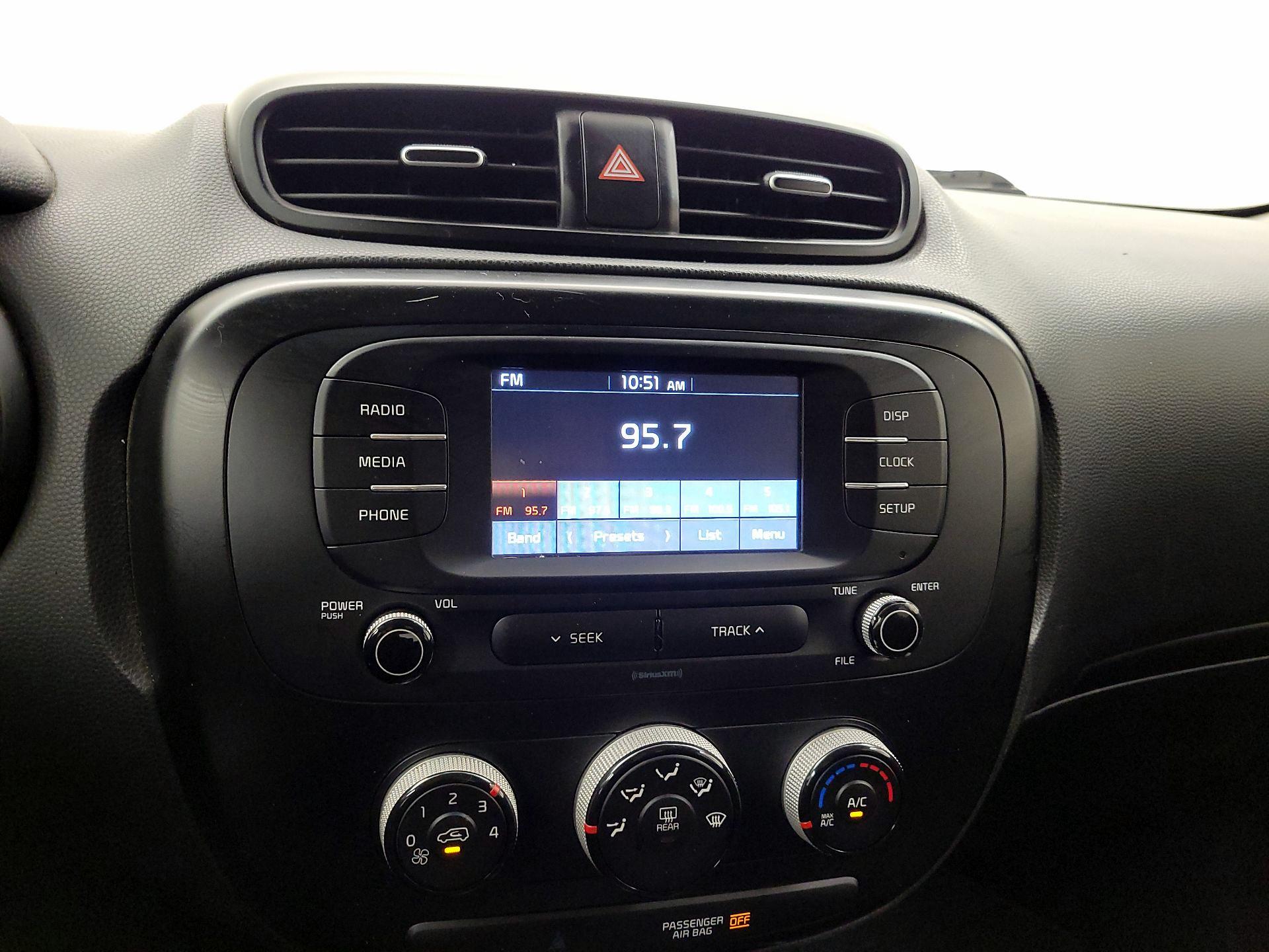 Thumbnail: 2019 Kia Soul - 15