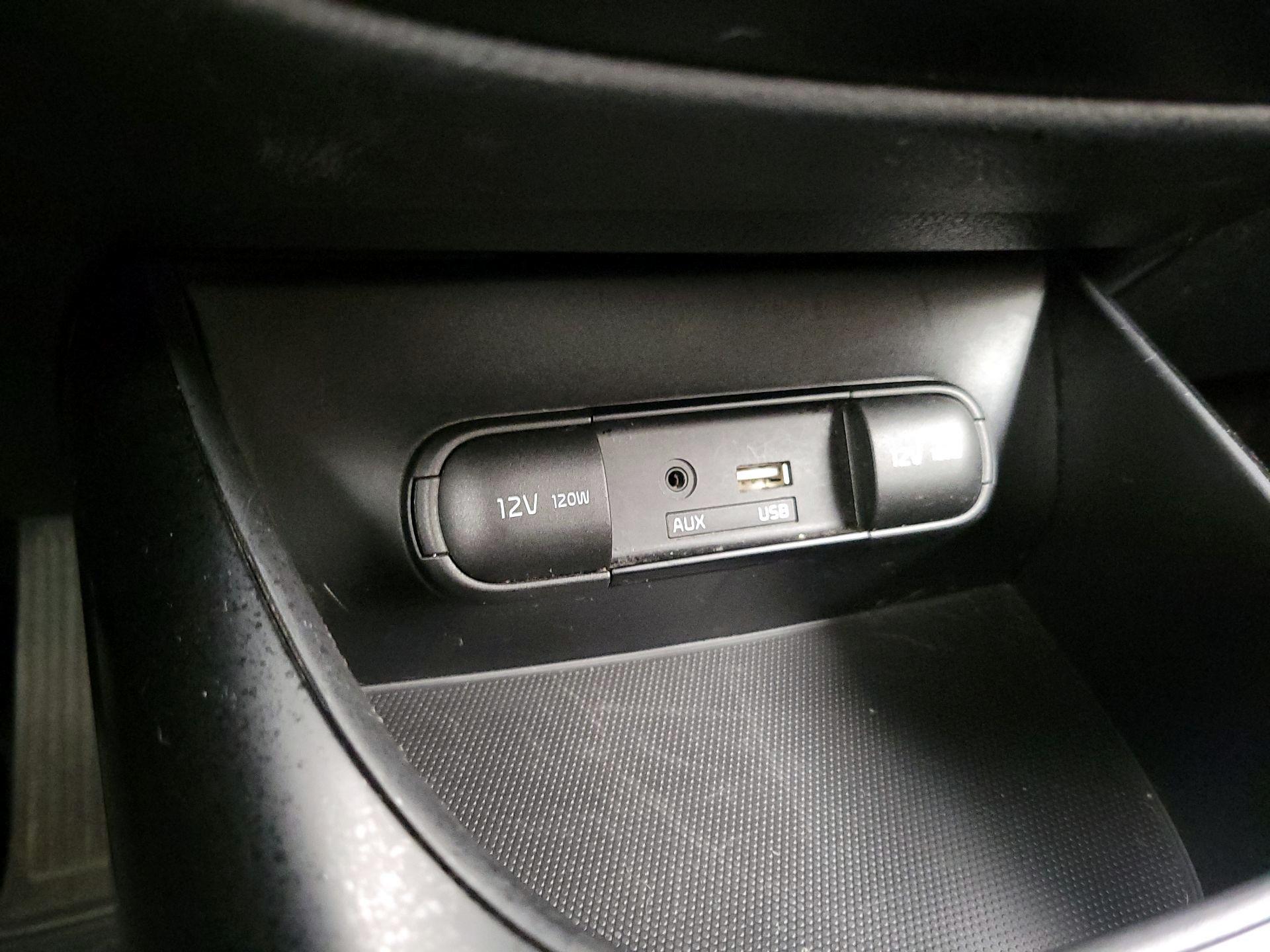 Thumbnail: 2019 Kia Soul - 18