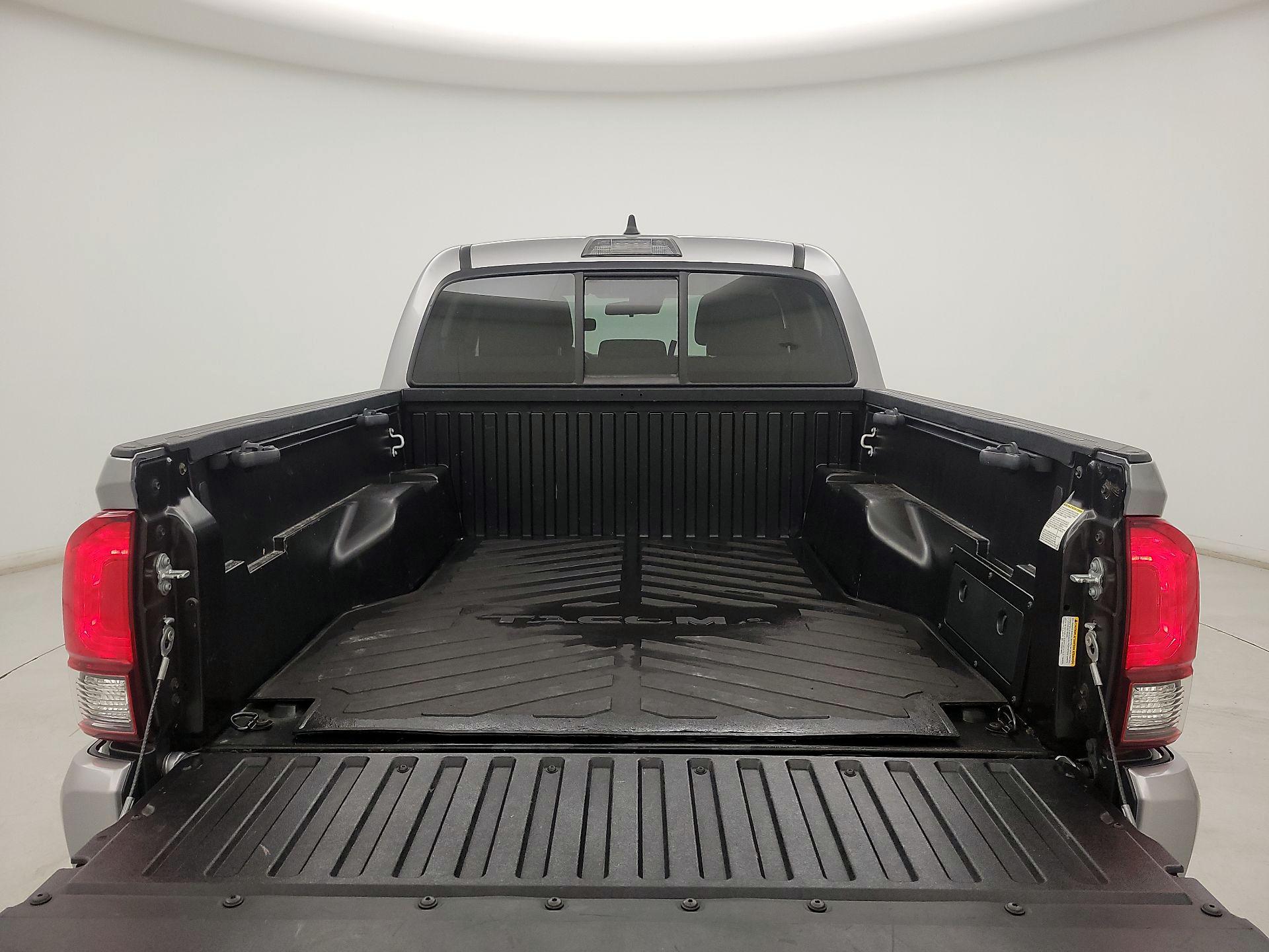 Thumbnail: 2021 Toyota Tacoma - 20