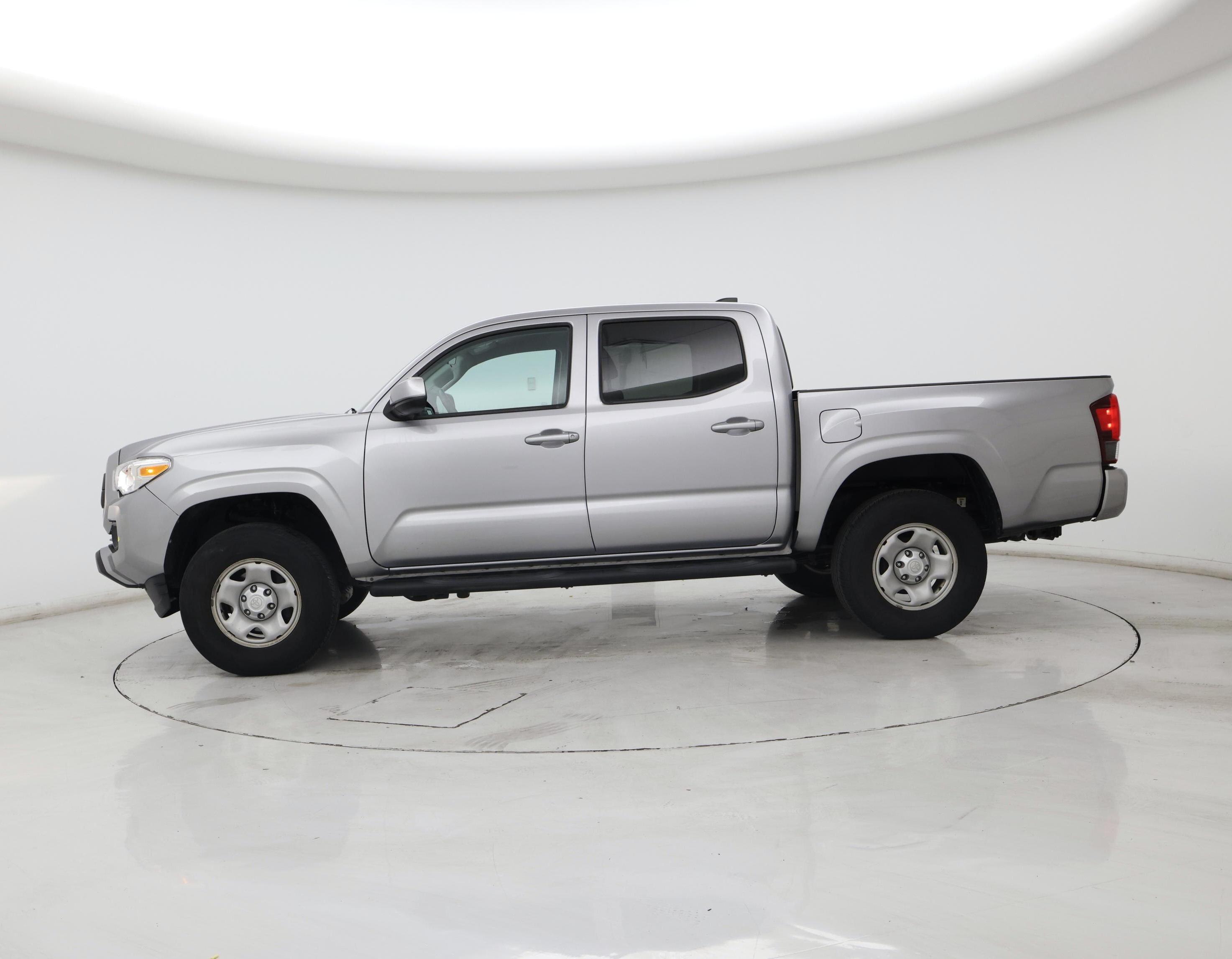 Thumbnail: 2021 Toyota Tacoma - 3