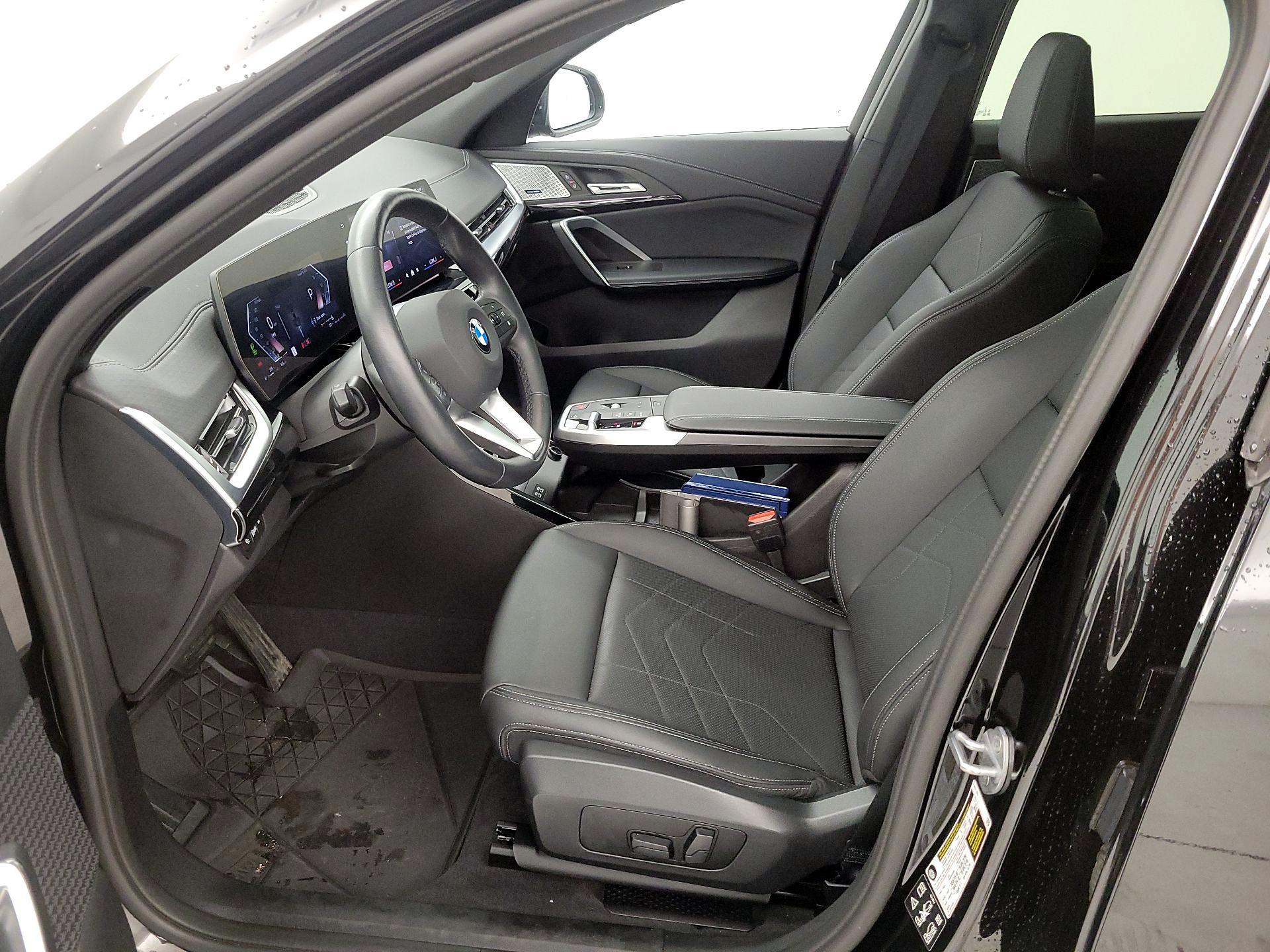 Thumbnail: 2025 BMW X2 - 11