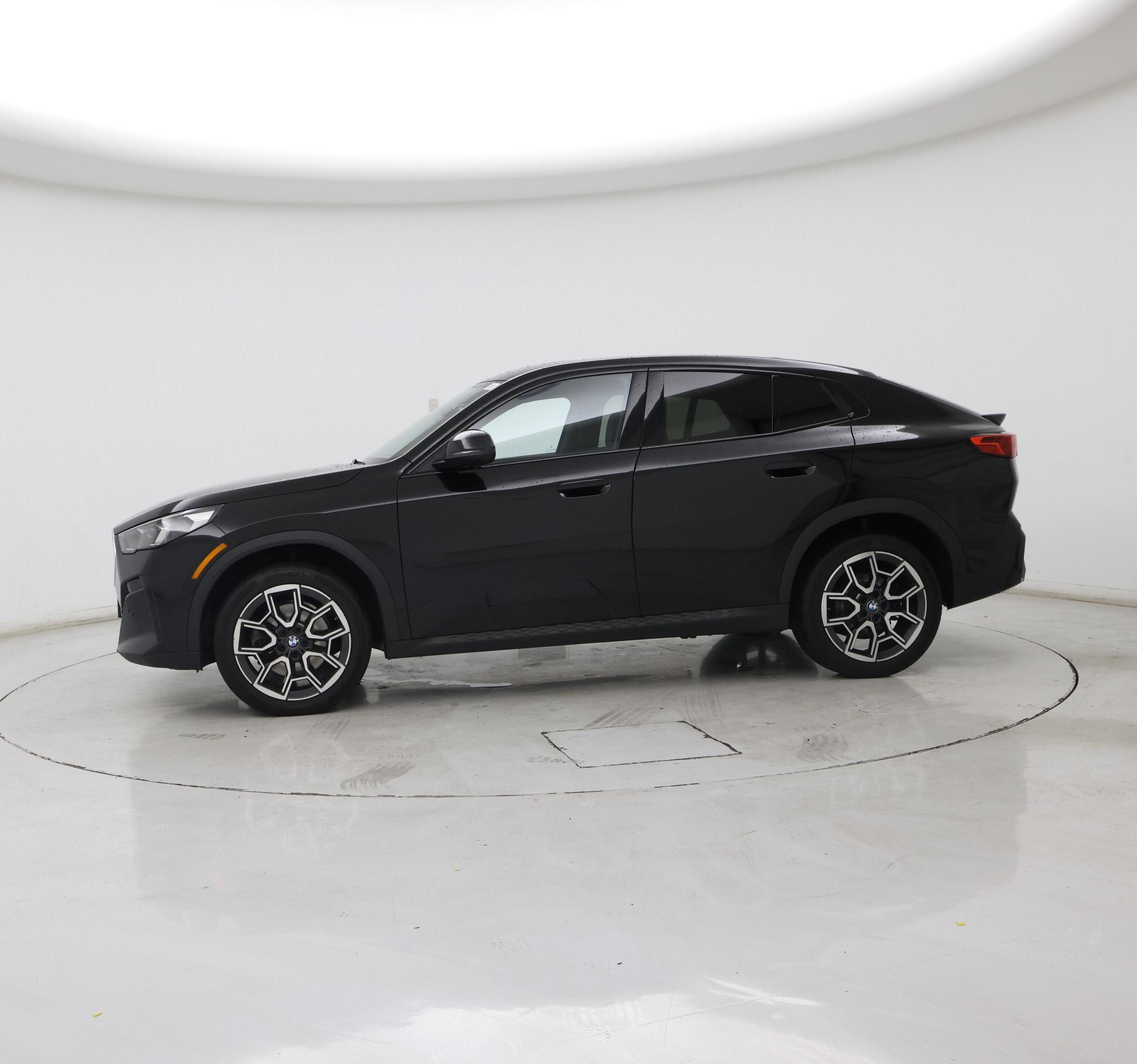 Thumbnail: 2025 BMW X2 - 3
