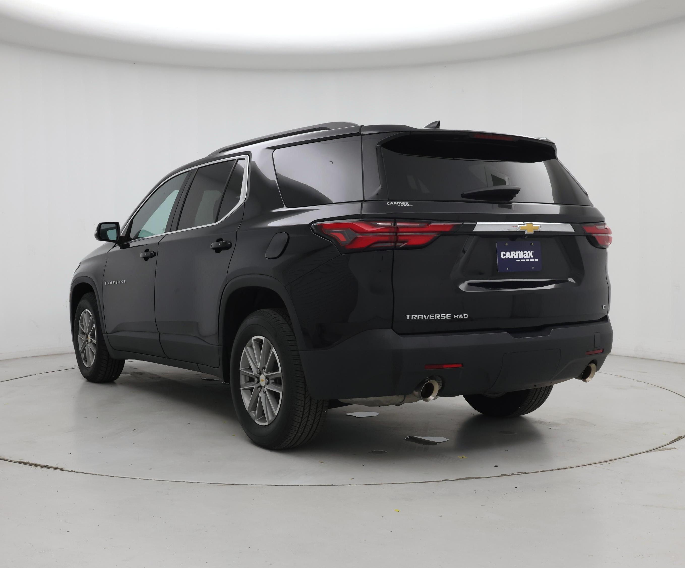 Thumbnail: 2023 Chevrolet Traverse - 2