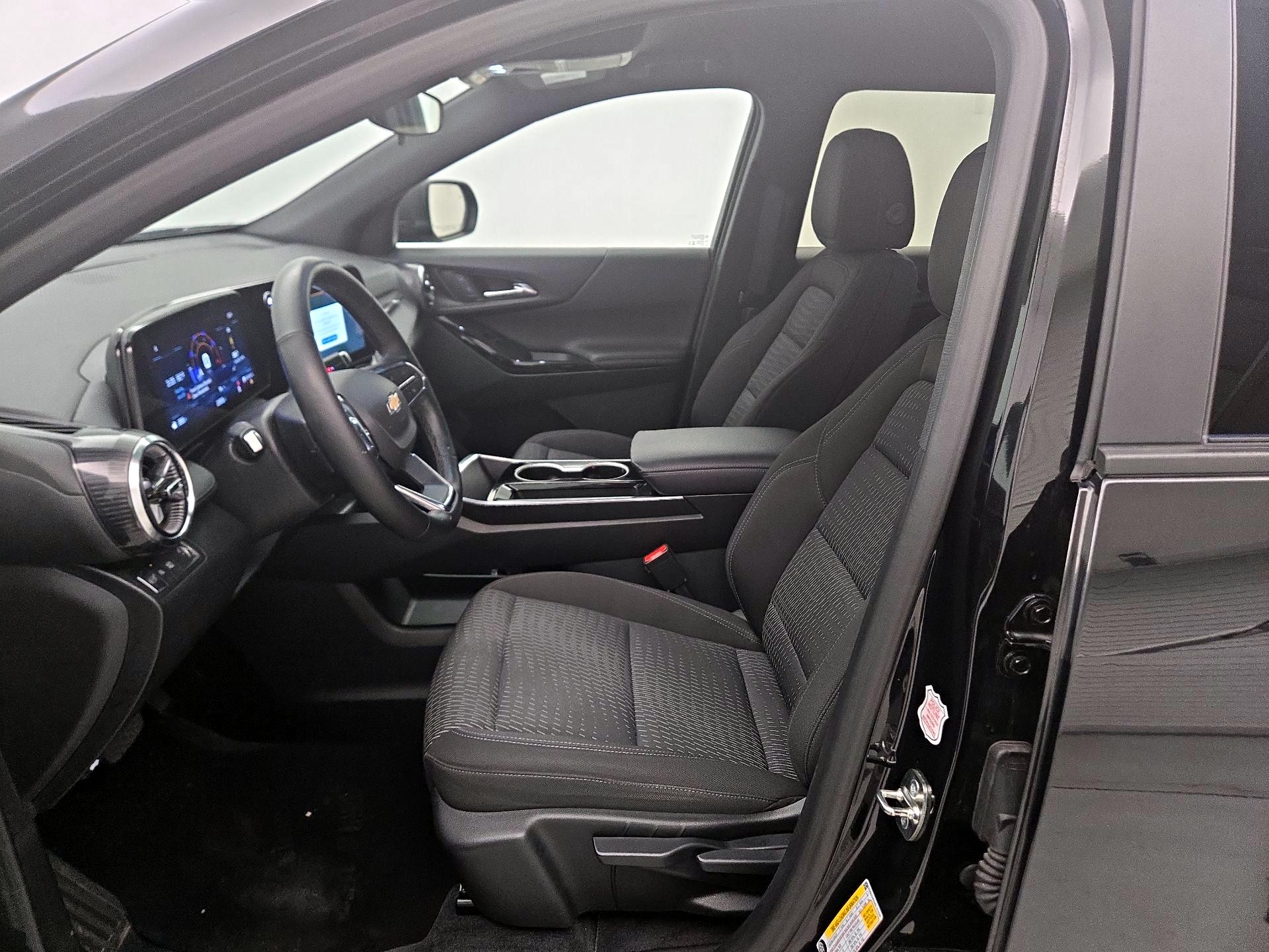 Thumbnail: 2025 Chevrolet Equinox - 11