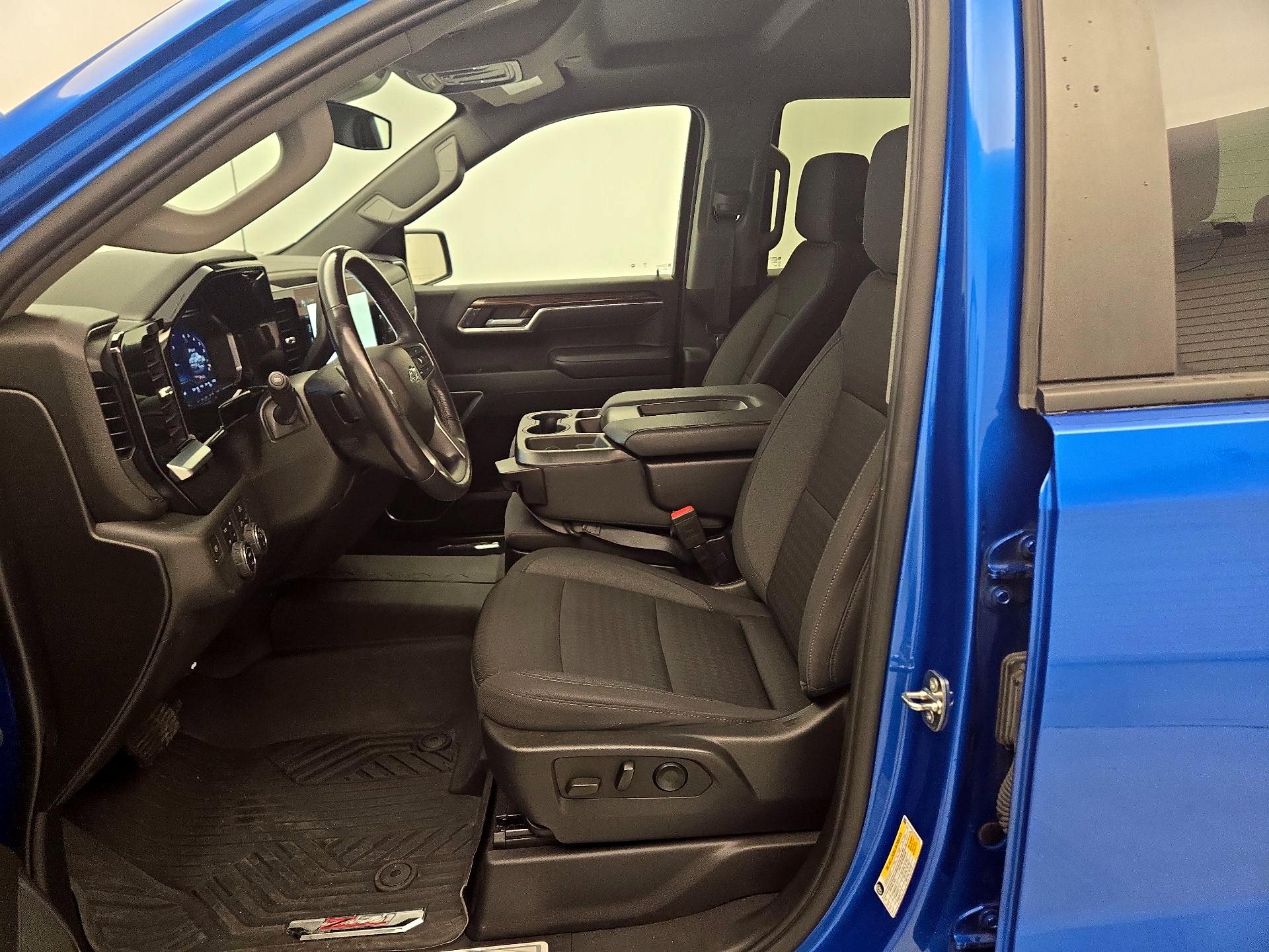 Thumbnail: 2022 Chevrolet Silverado 1500 - 11