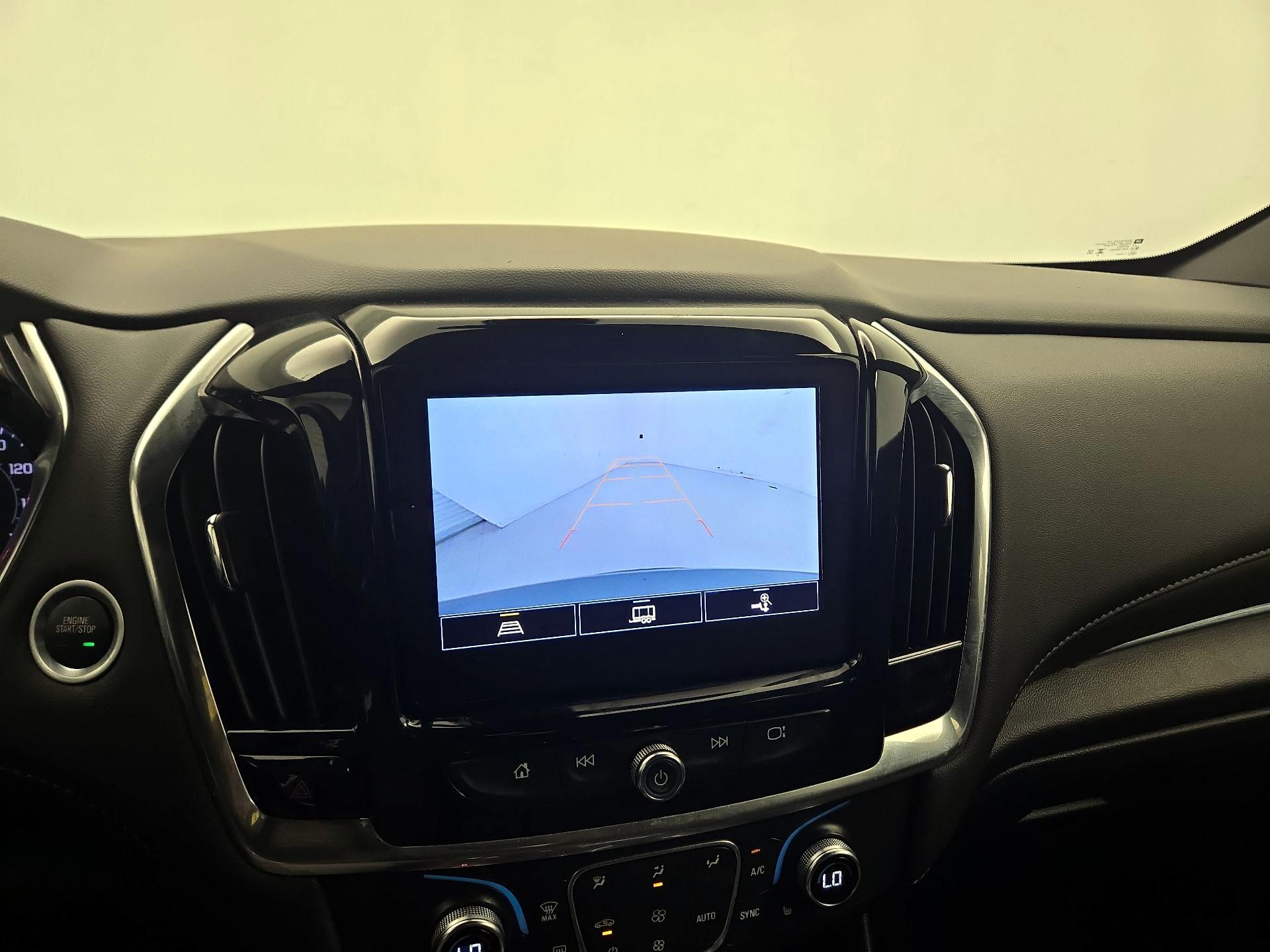 Thumbnail: 2023 Chevrolet Traverse - 14