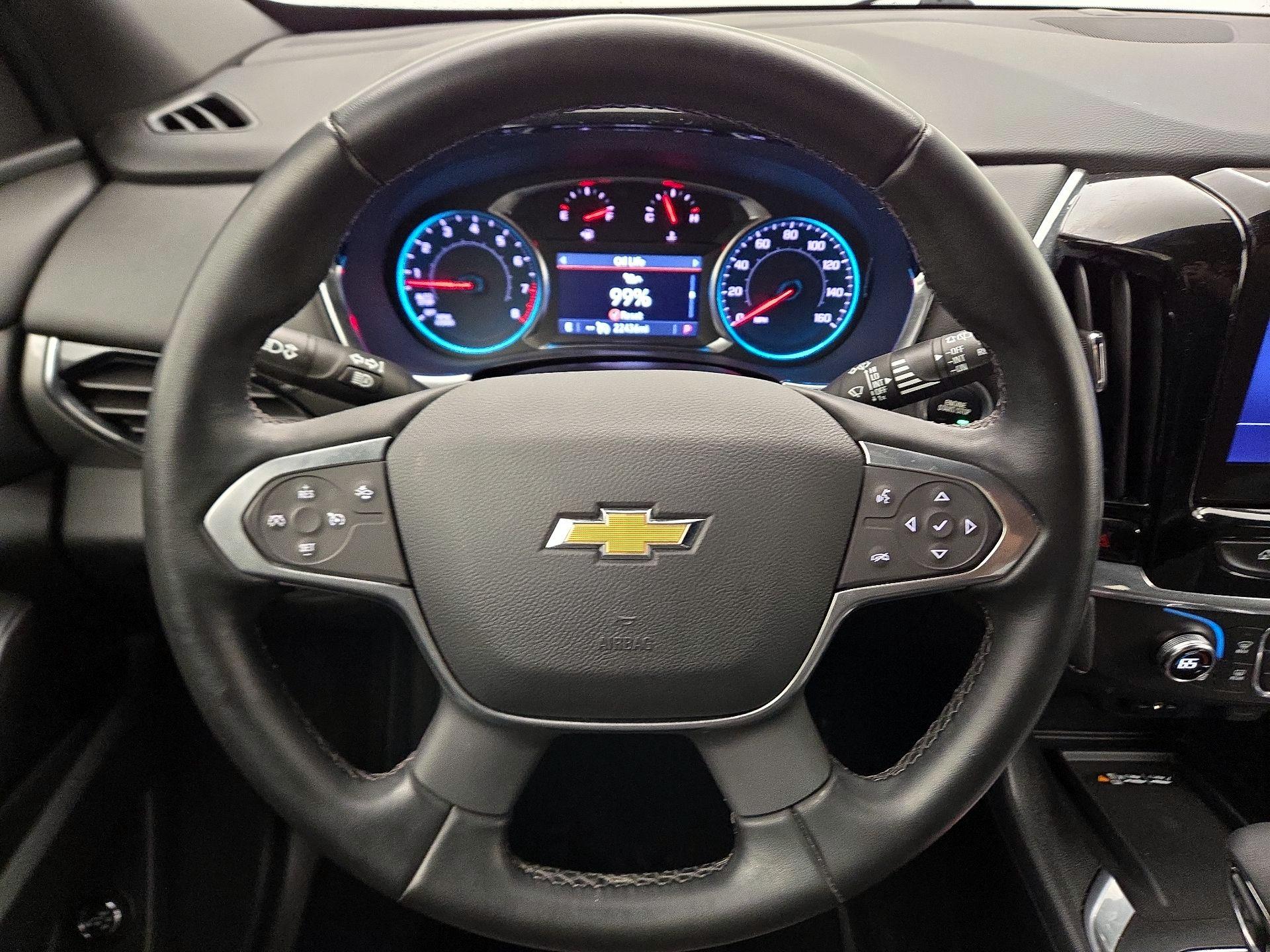 Thumbnail: 2023 Chevrolet Traverse - 10
