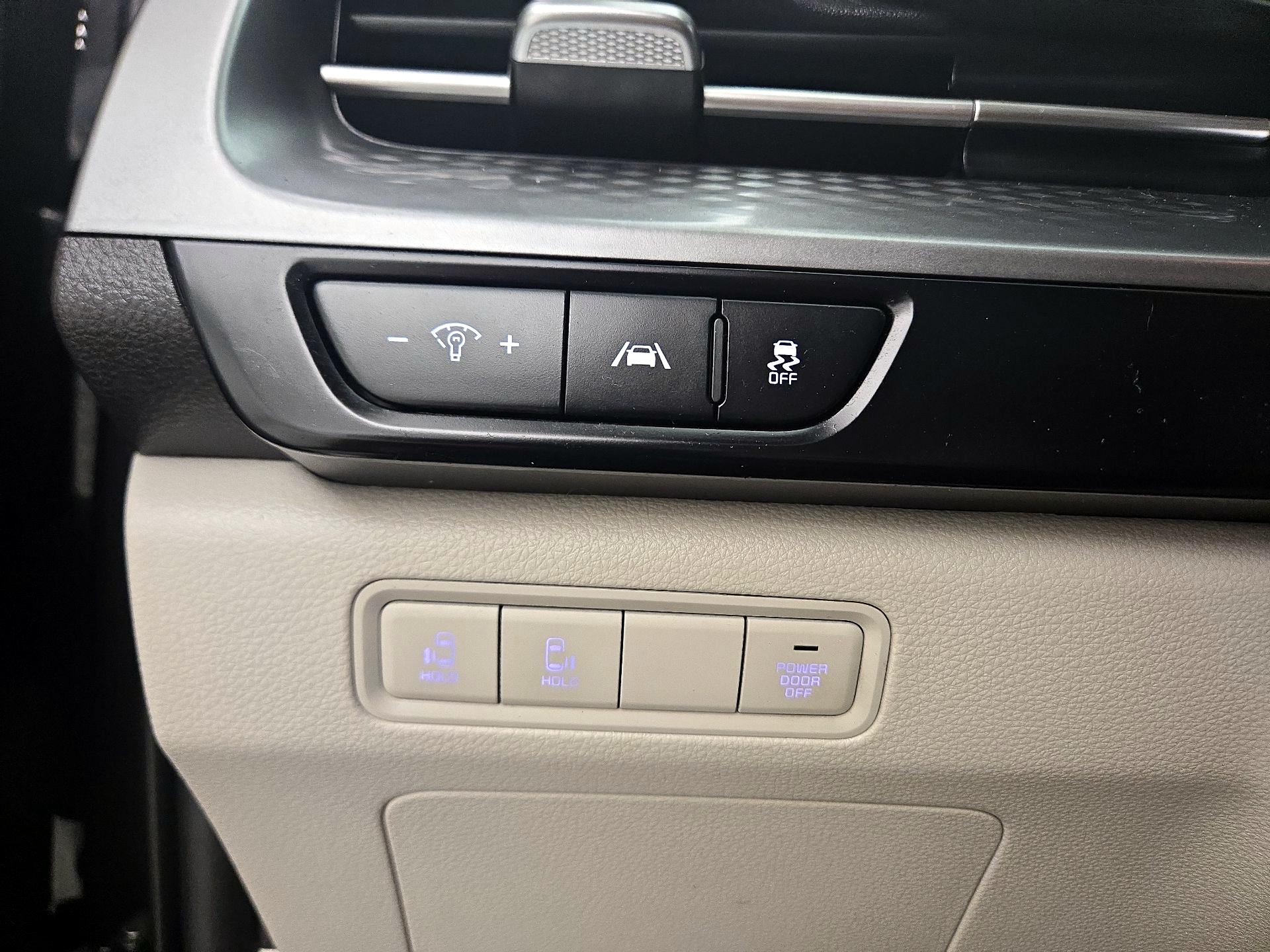 Thumbnail: 2024 Kia Carnival - 13