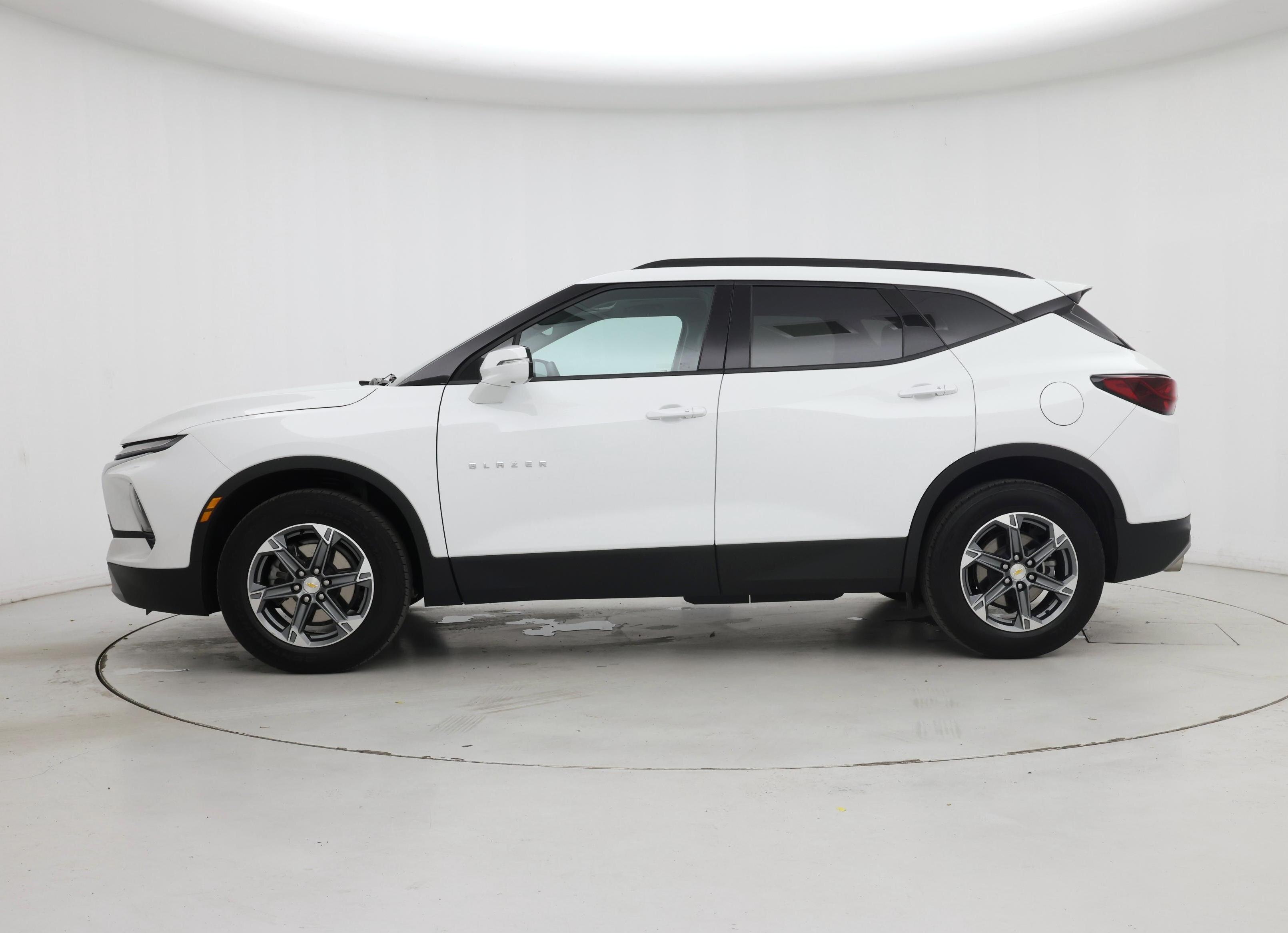 Thumbnail: 2024 Chevrolet Blazer - 3