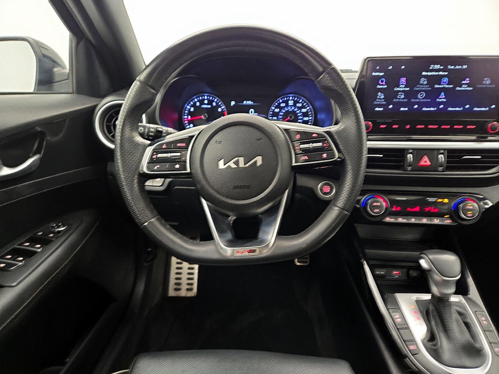 Thumbnail: 2023 Kia Forte - 10