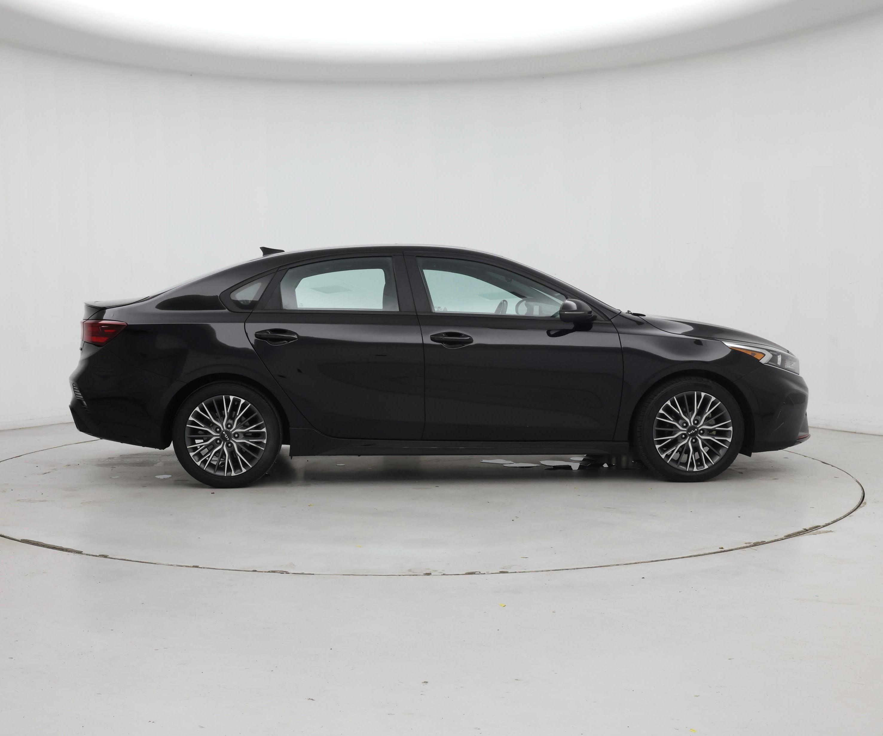 Thumbnail: 2023 Kia Forte - 7