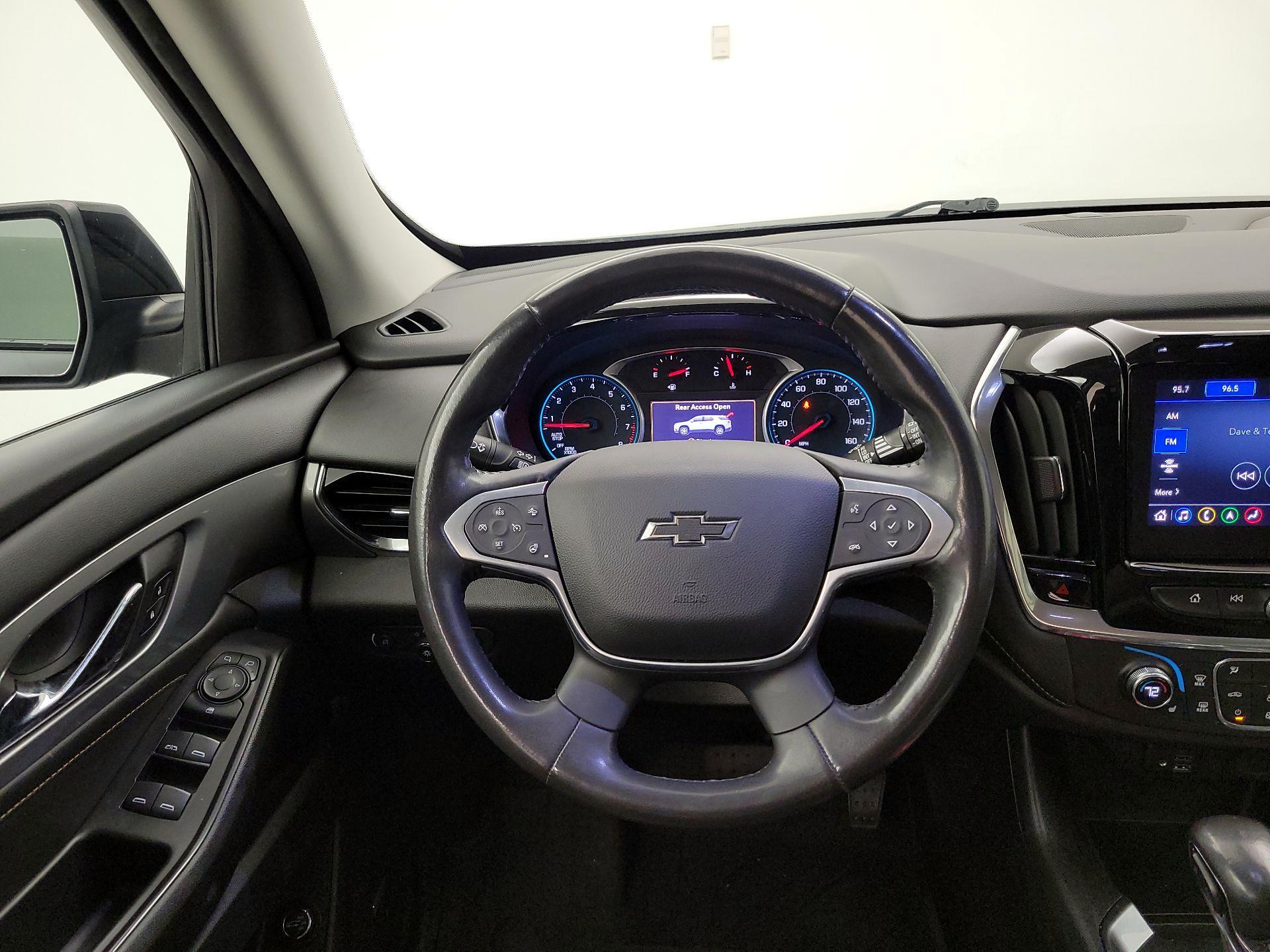 Thumbnail: 2021 Chevrolet Traverse - 10