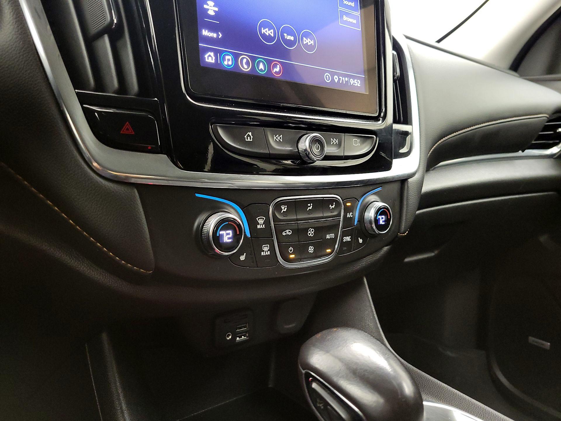 Thumbnail: 2021 Chevrolet Traverse - 16