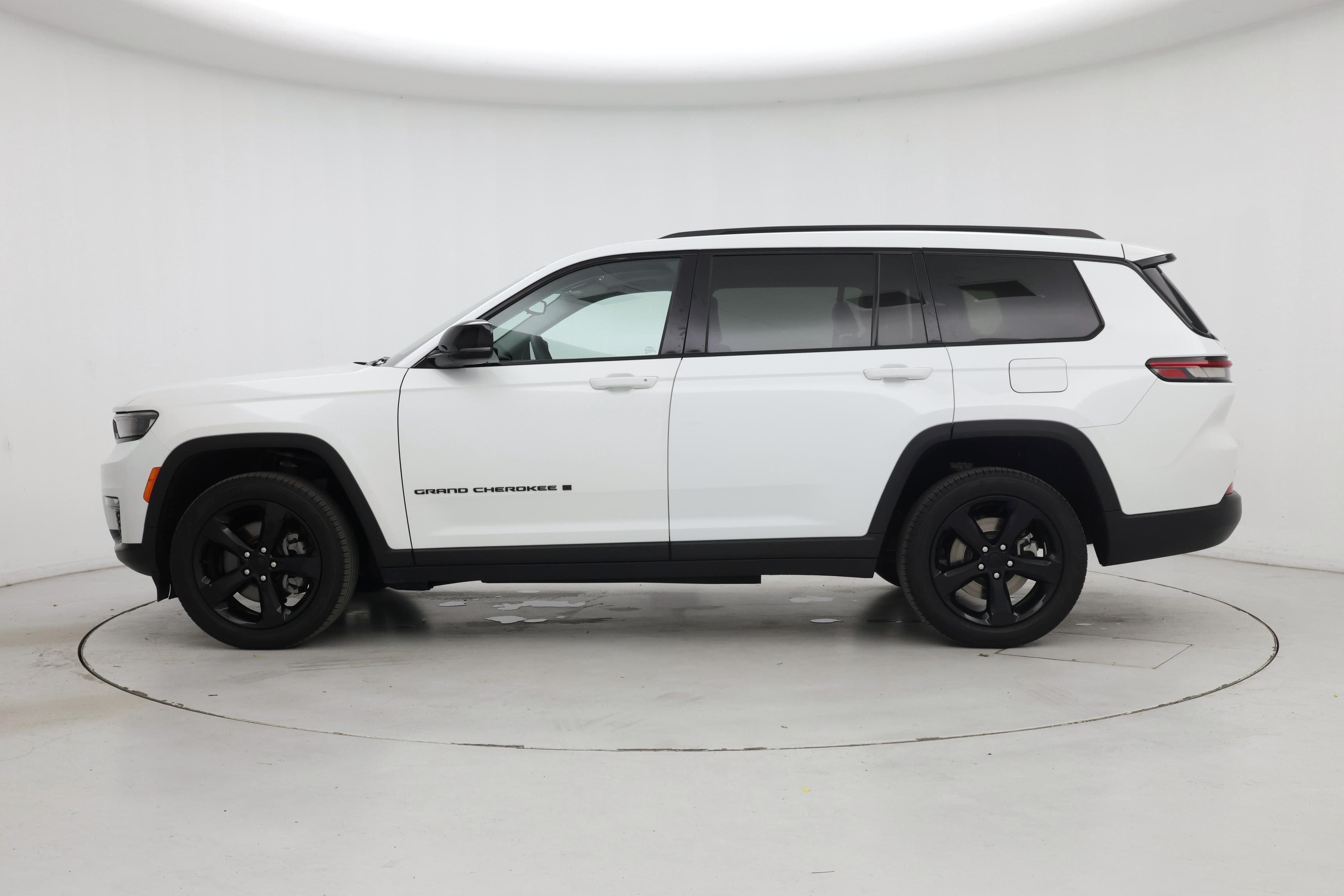 Thumbnail: 2023 Jeep Grand Cherokee L - 3