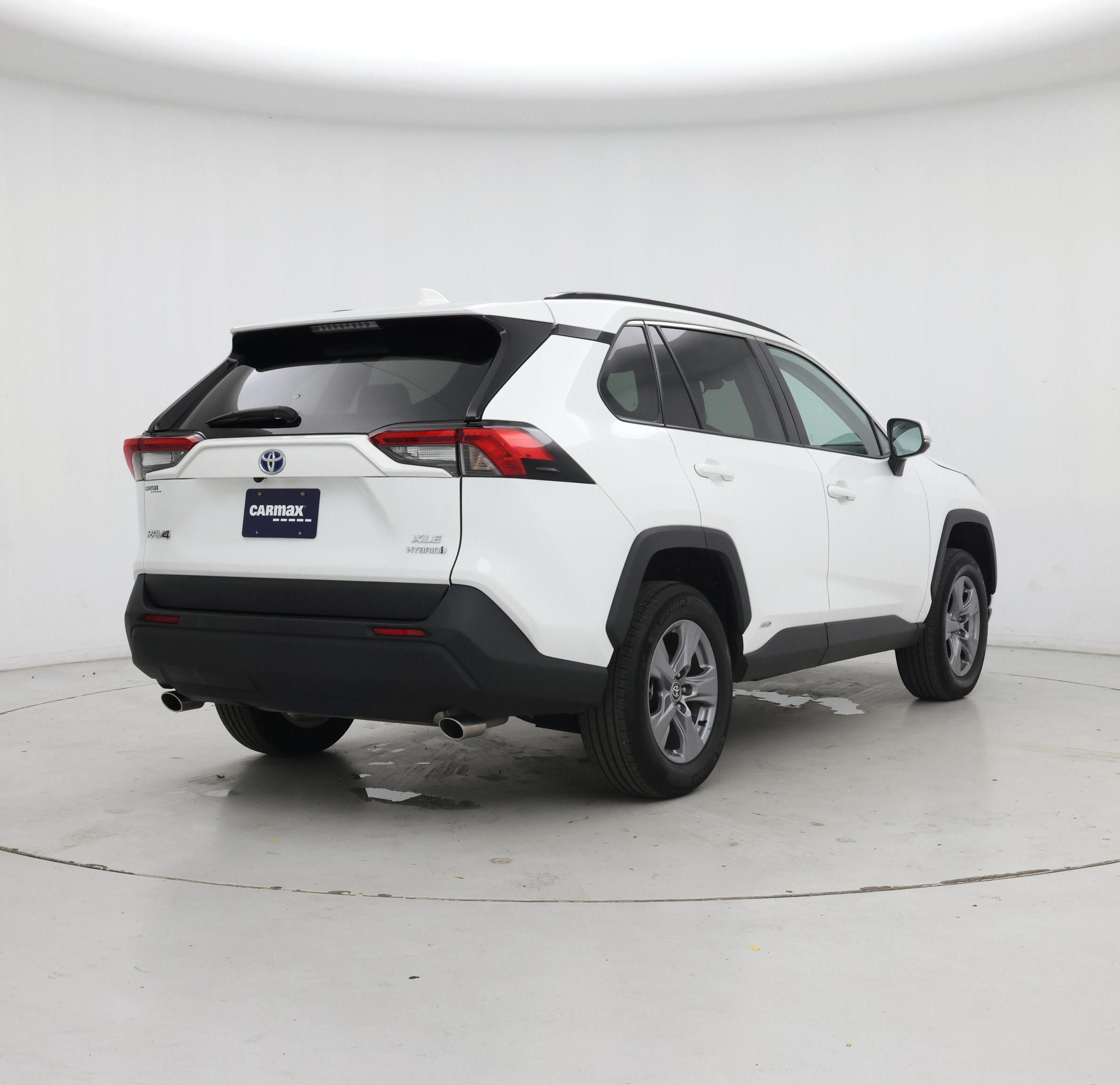 Thumbnail: 2024 Toyota RAV4 - 8