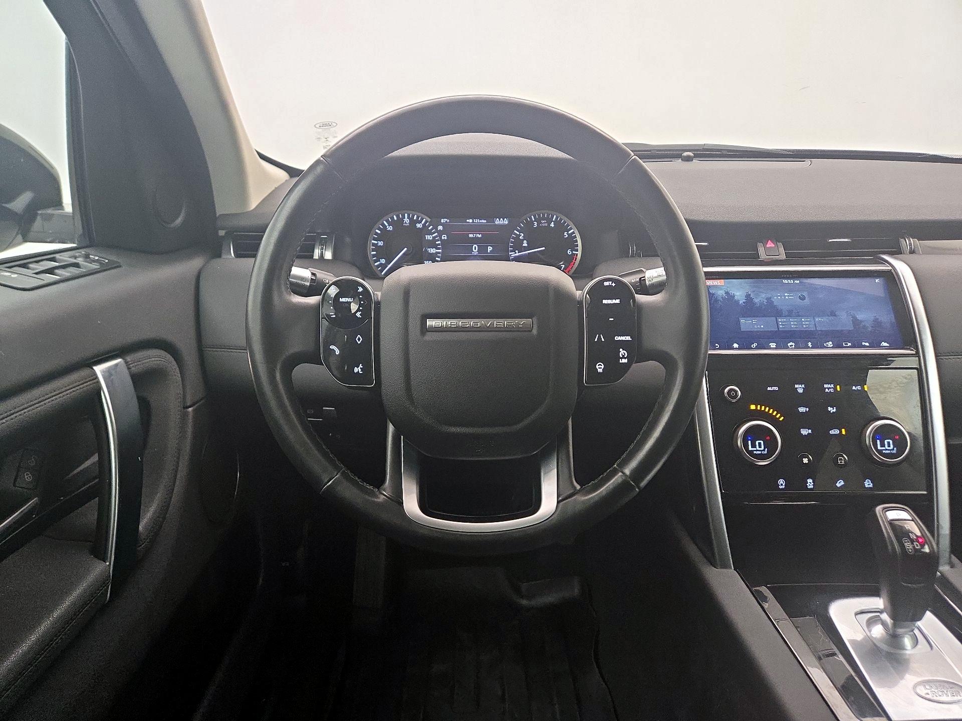 Thumbnail: 2020 Land Rover Discovery Sport - 10