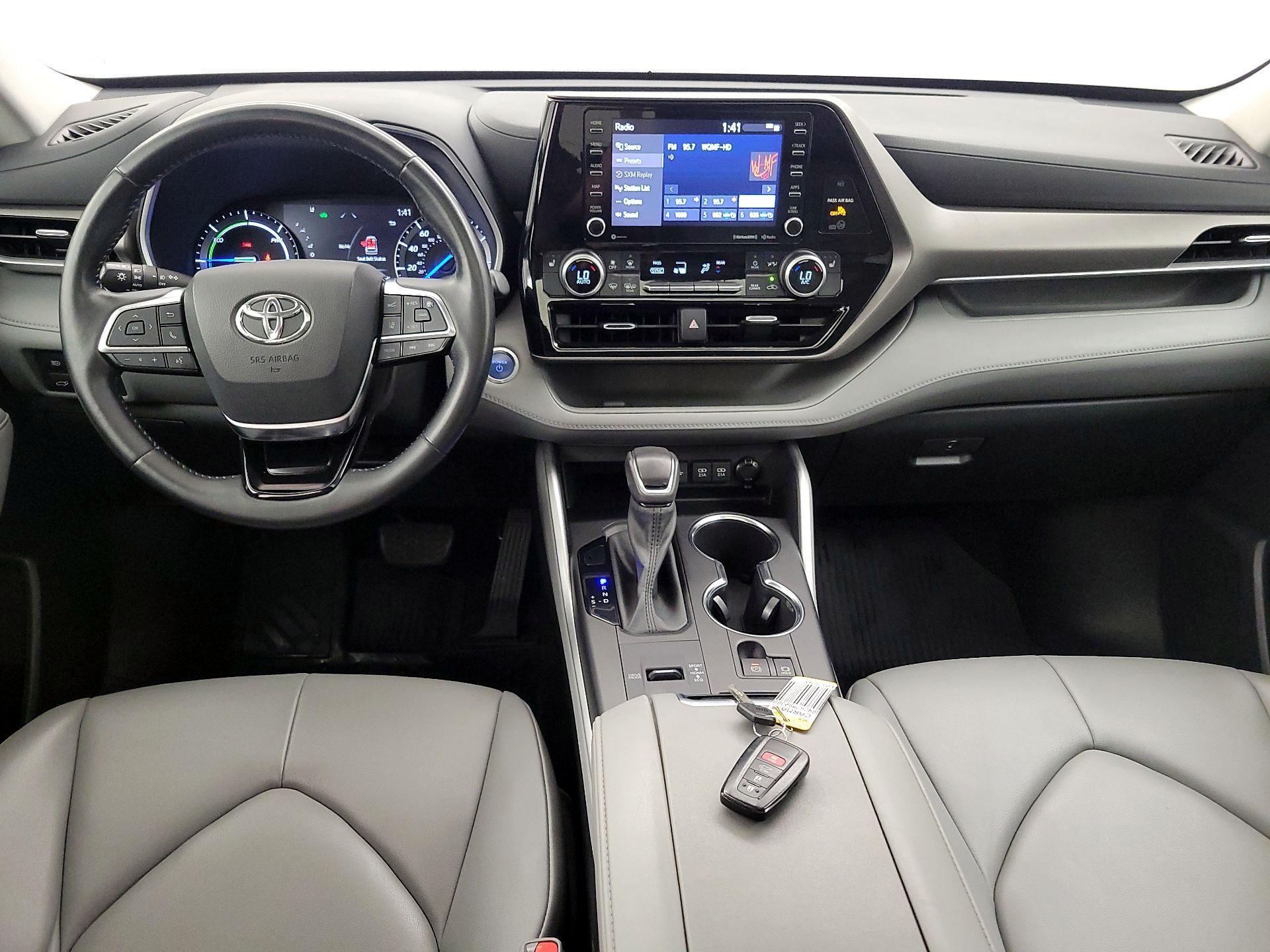 Thumbnail: 2021 Toyota Highlander - 9