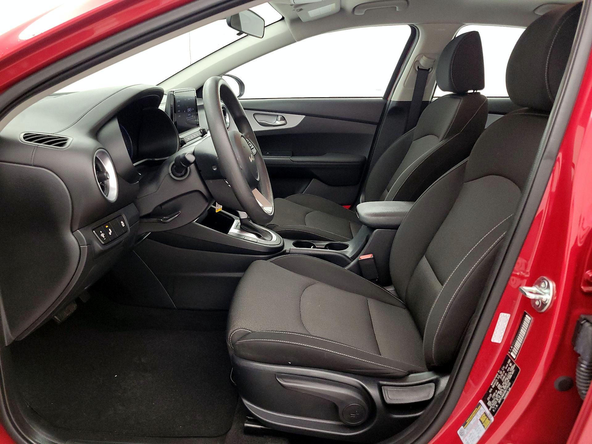 Thumbnail: 2024 Kia Forte - 11