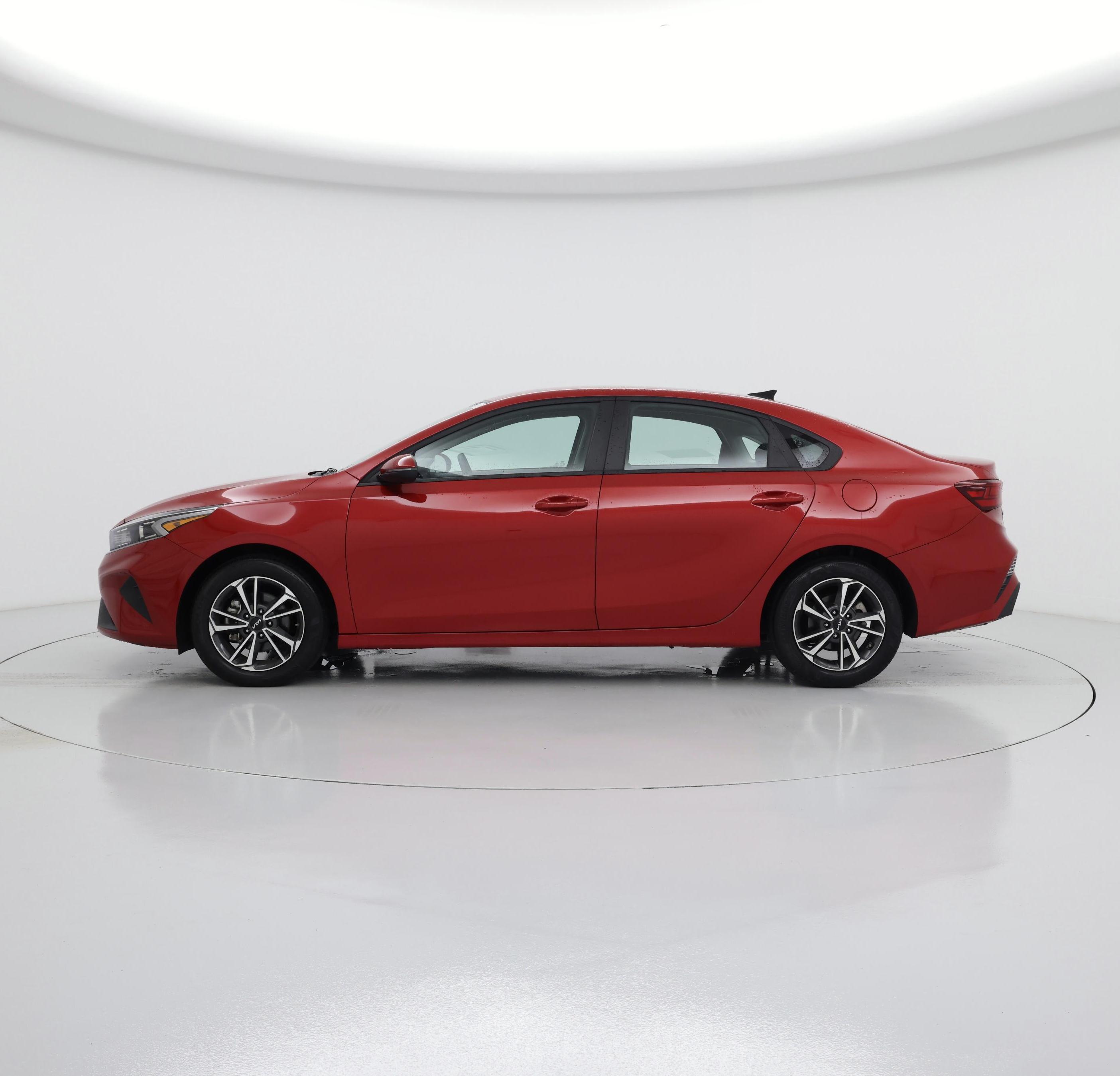 Thumbnail: 2024 Kia Forte - 3