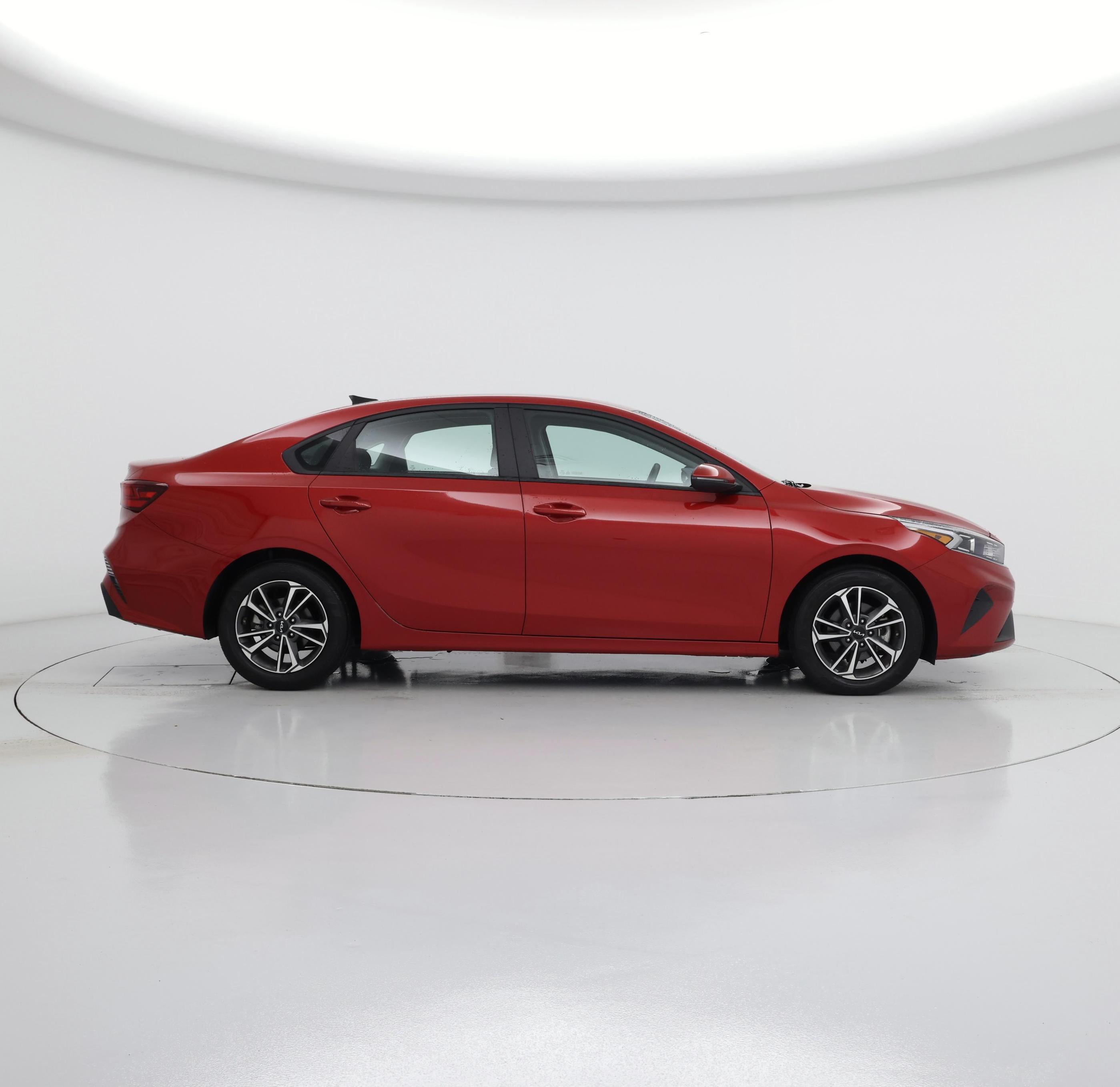 Thumbnail: 2024 Kia Forte - 7