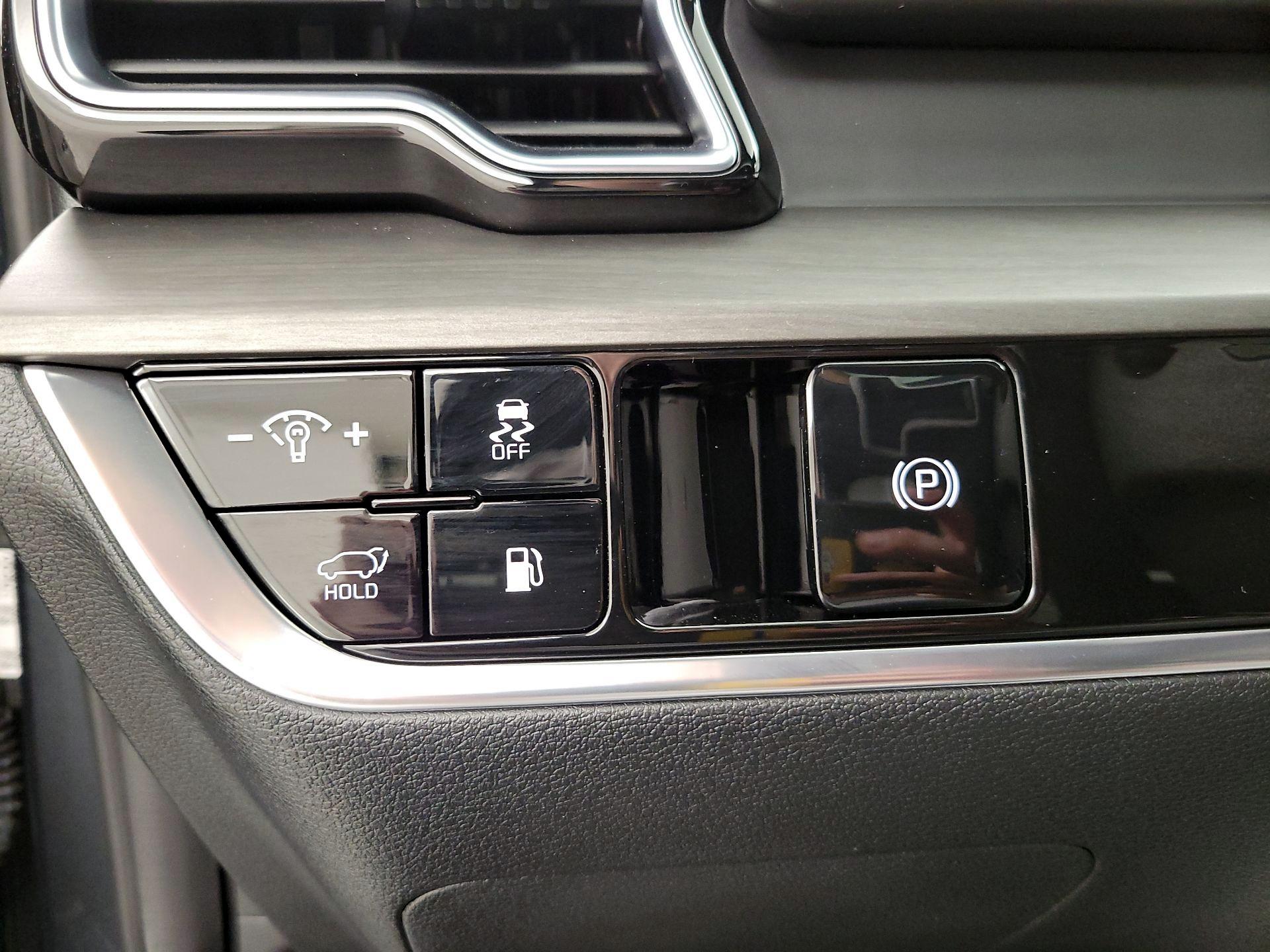 Thumbnail: 2025 Kia Sportage - 13