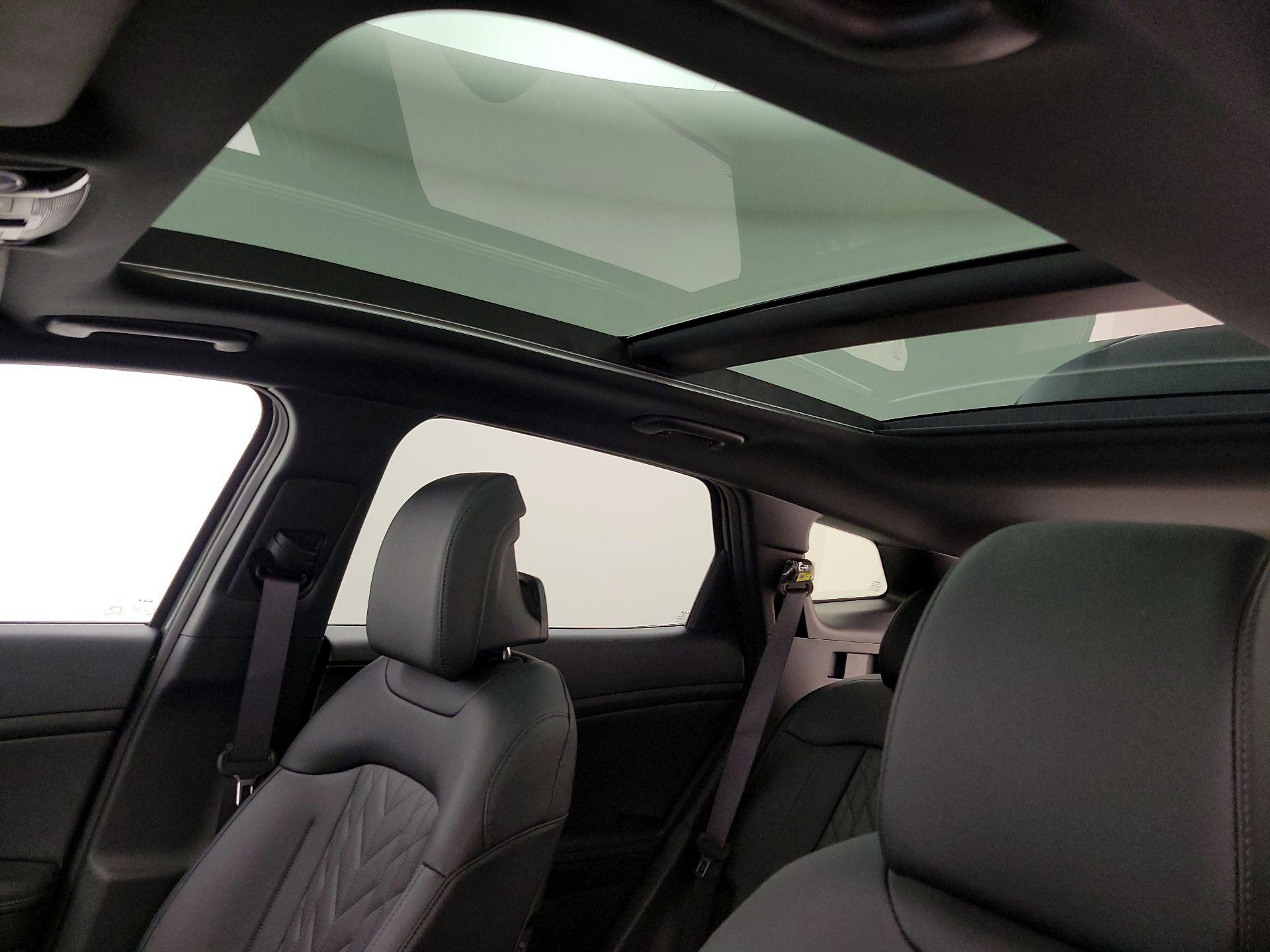 Thumbnail: 2025 Kia Sportage - 19