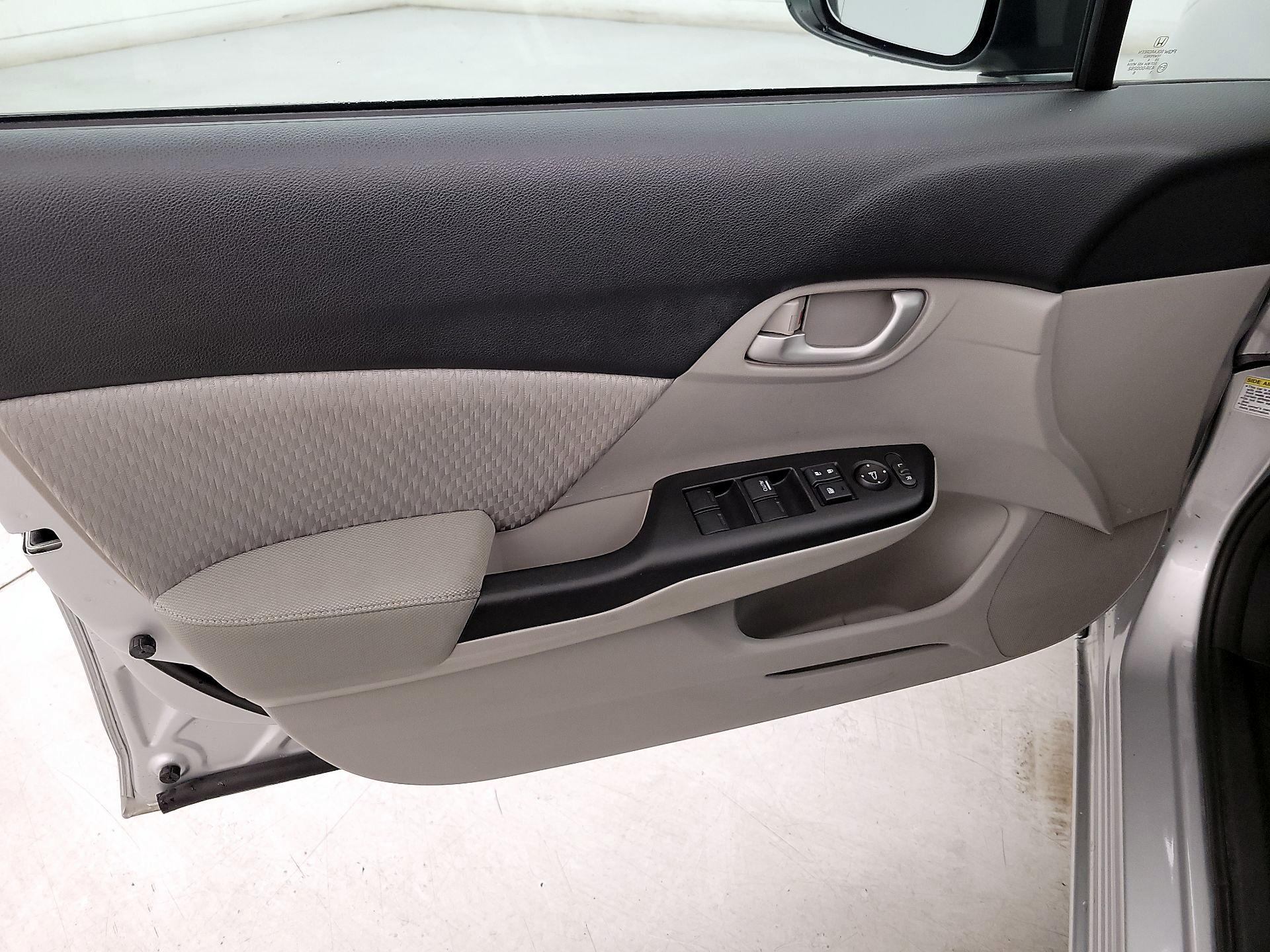 Thumbnail: 2015 Honda Civic - 12