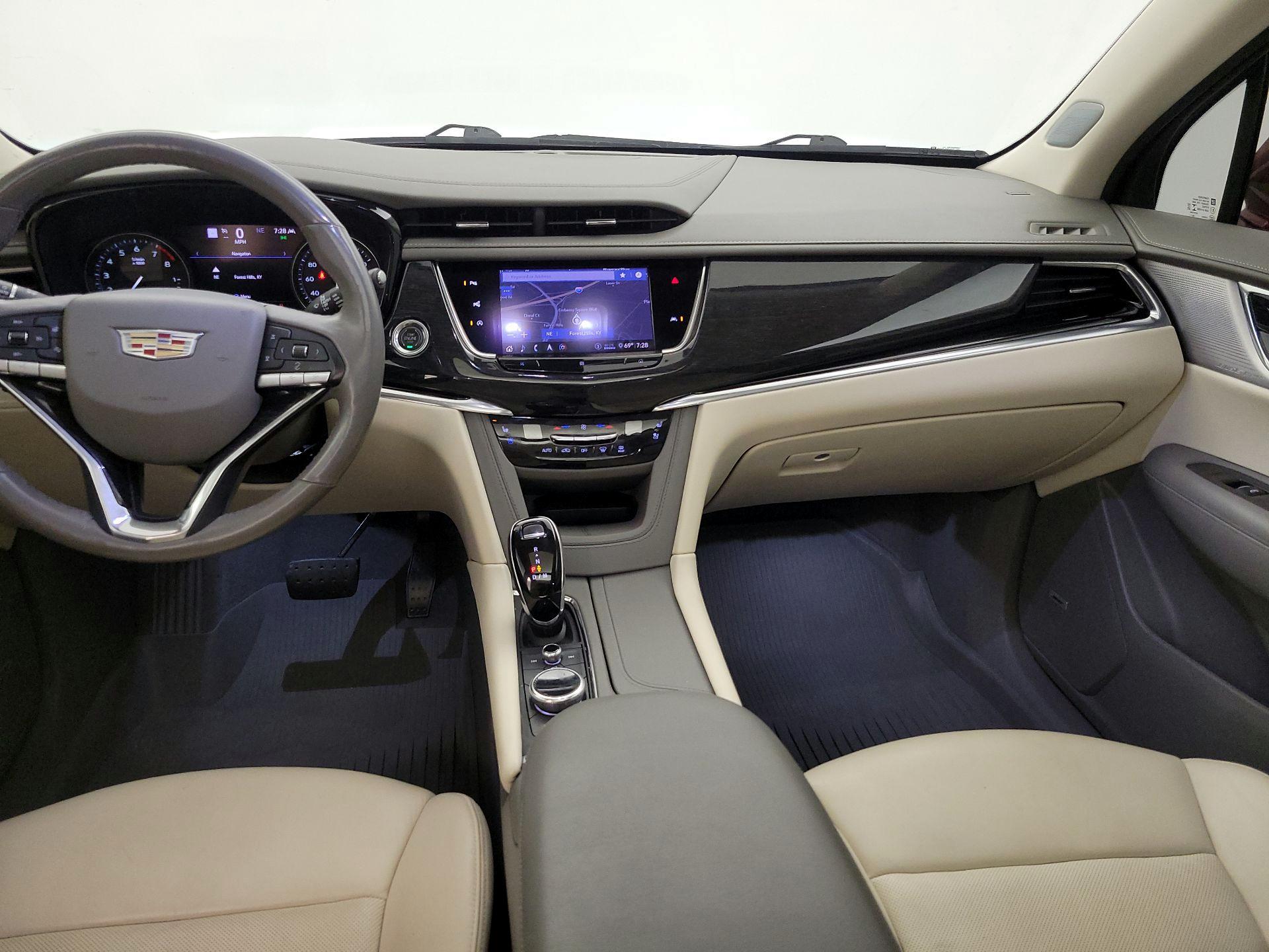 Thumbnail: 2020 Cadillac XT6 - 9