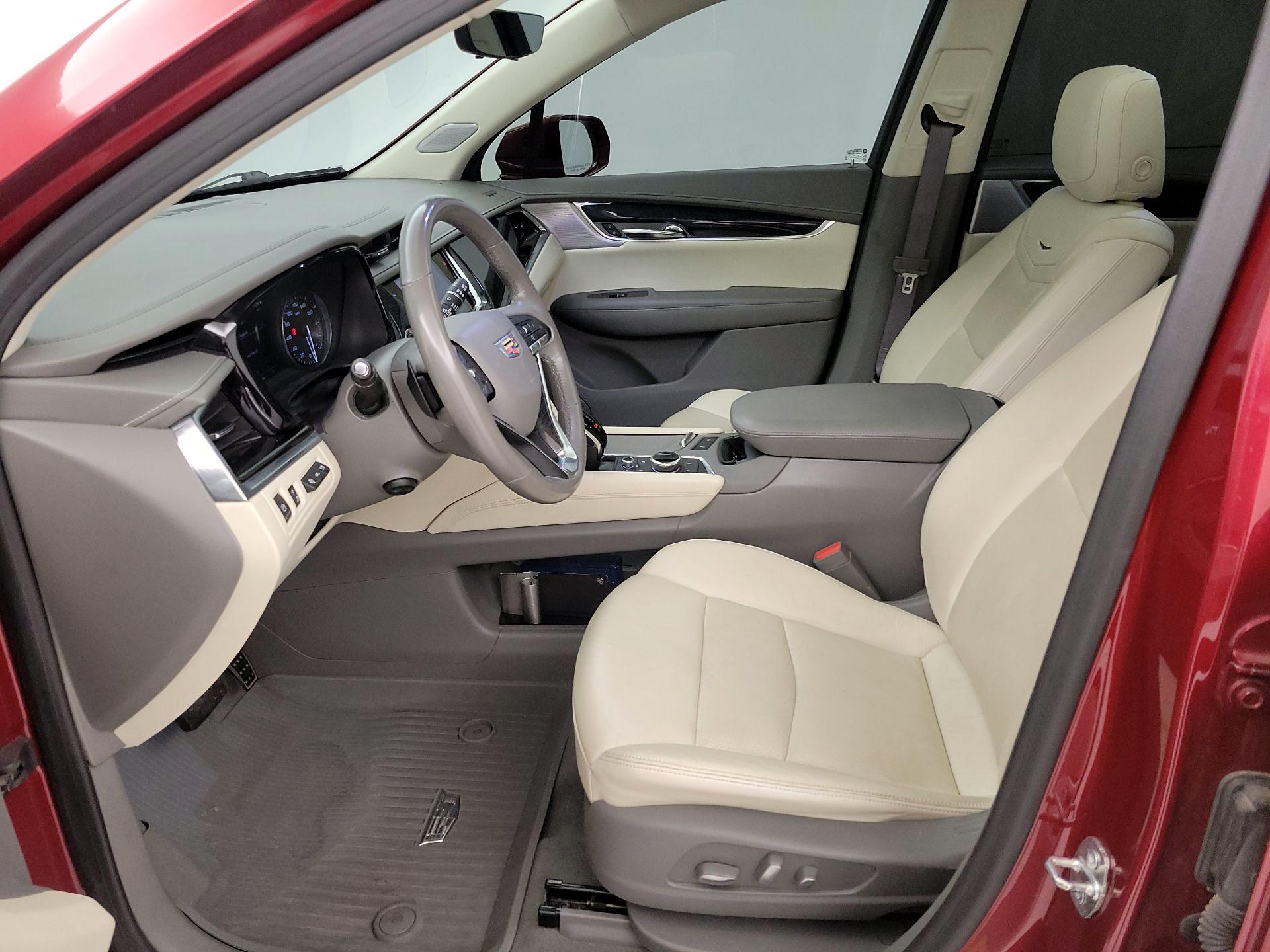 Thumbnail: 2020 Cadillac XT6 - 11