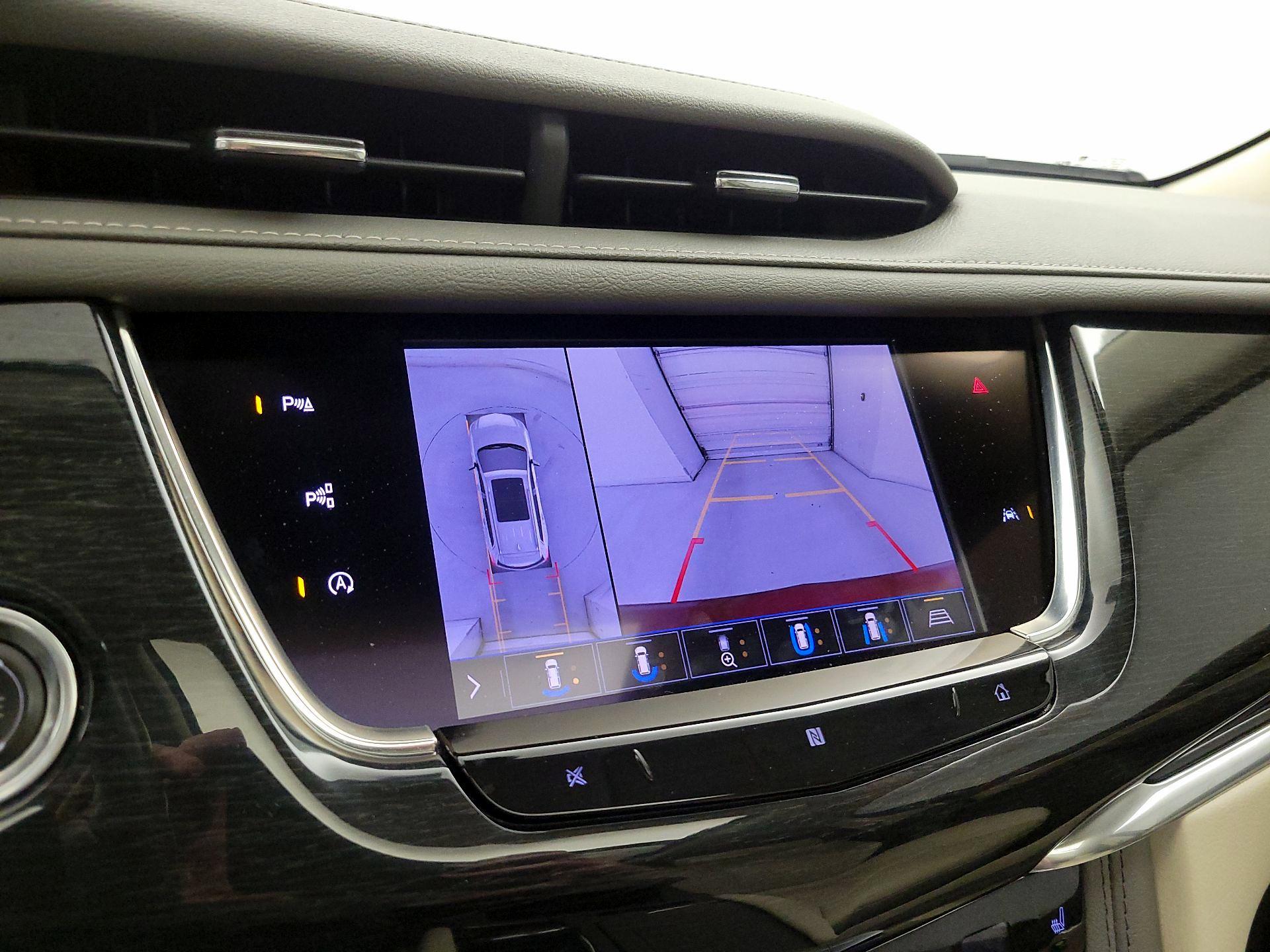 Thumbnail: 2020 Cadillac XT6 - 15